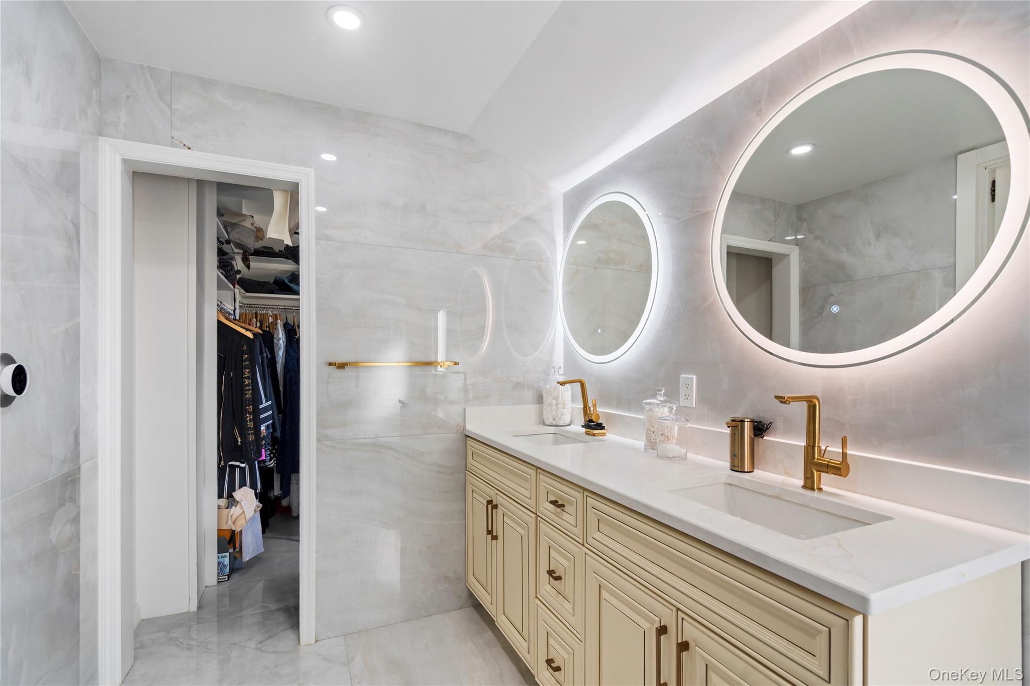 Single Family Ripley Nassau County, NY 11771, MLS-923225-28