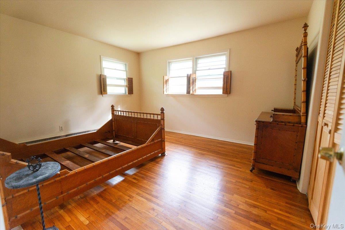 Single Family Willow Tree Rockland County, NY 10977, MLS-923226-28