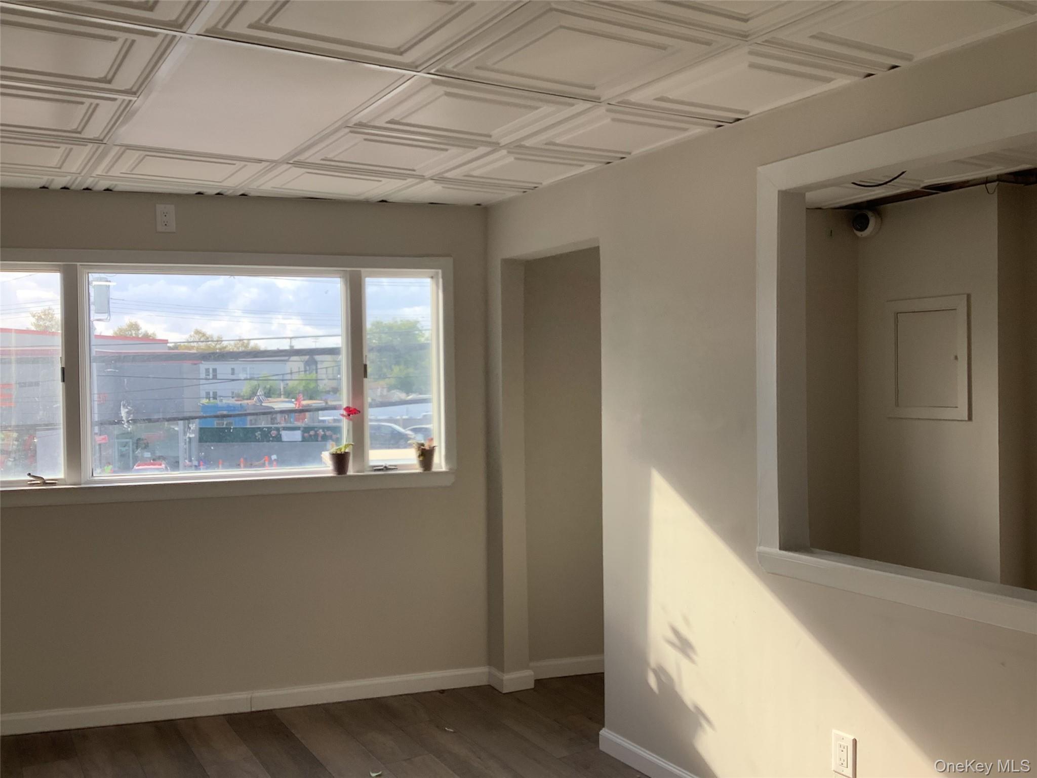 Commercial Lease Crossbay  Queens, NY 11417, MLS-923240-2