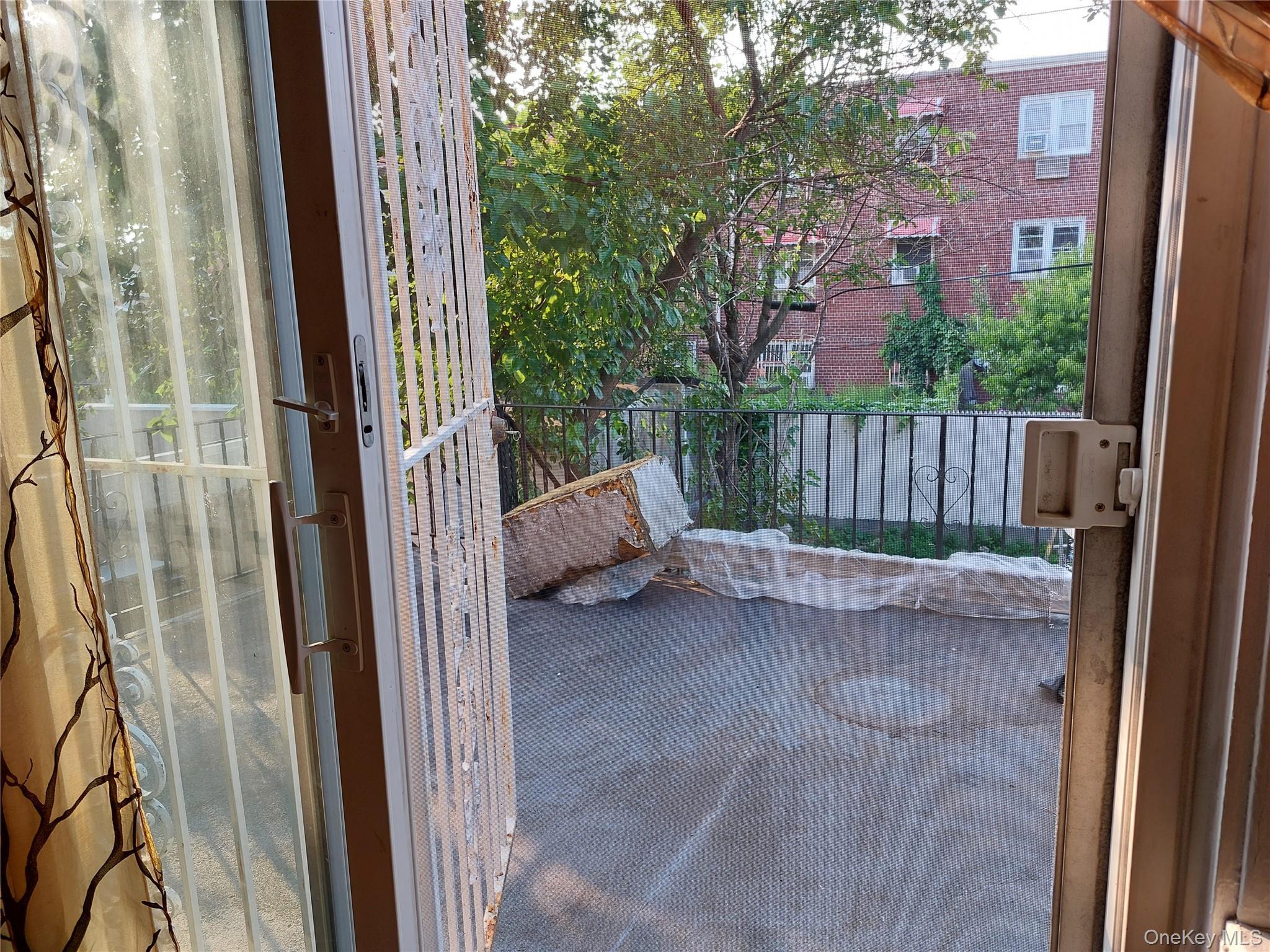 Single Family 48  Queens, NY 11368, MLS-923268-4