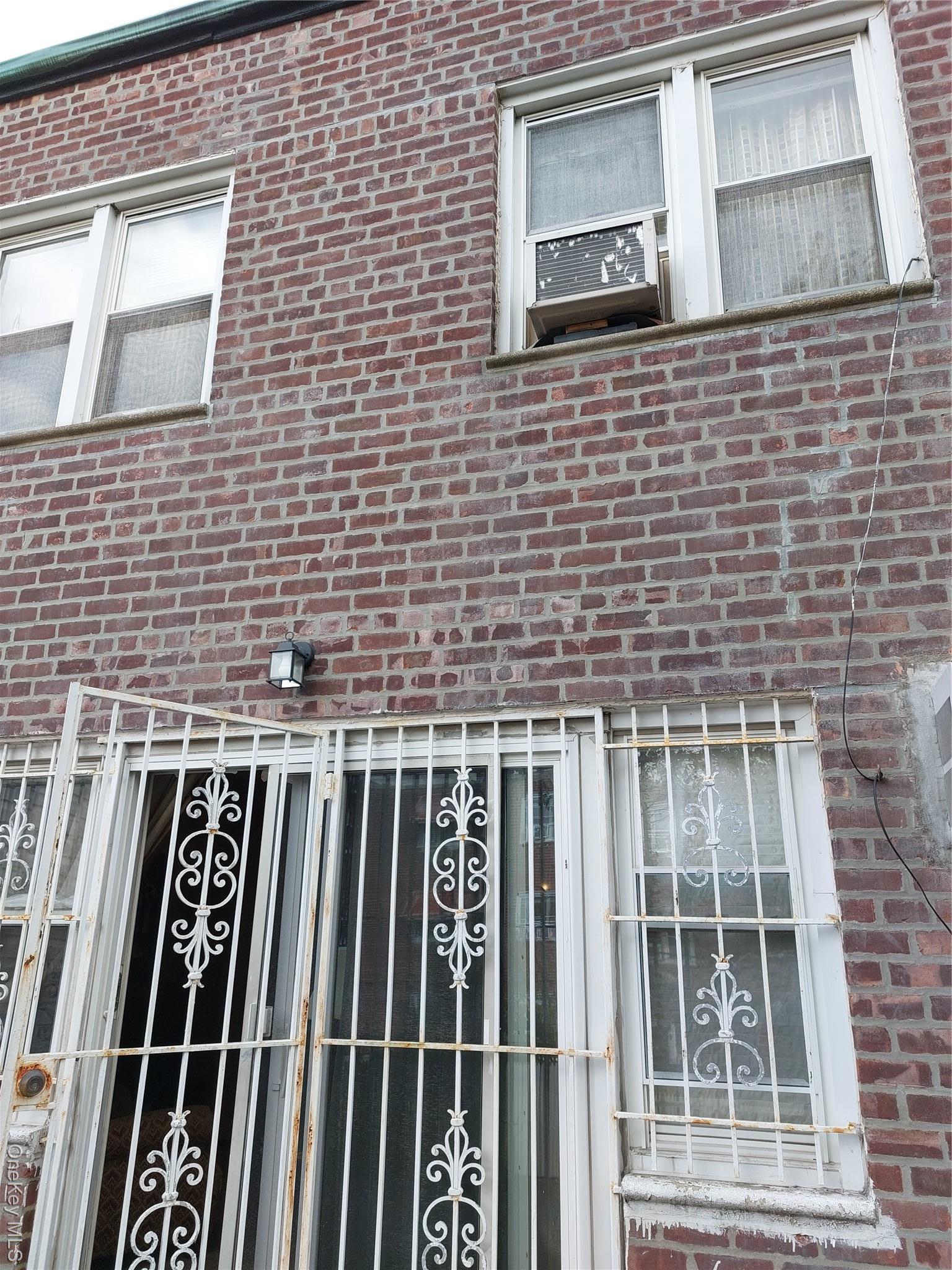 Single Family 48  Queens, NY 11368, MLS-923268-9