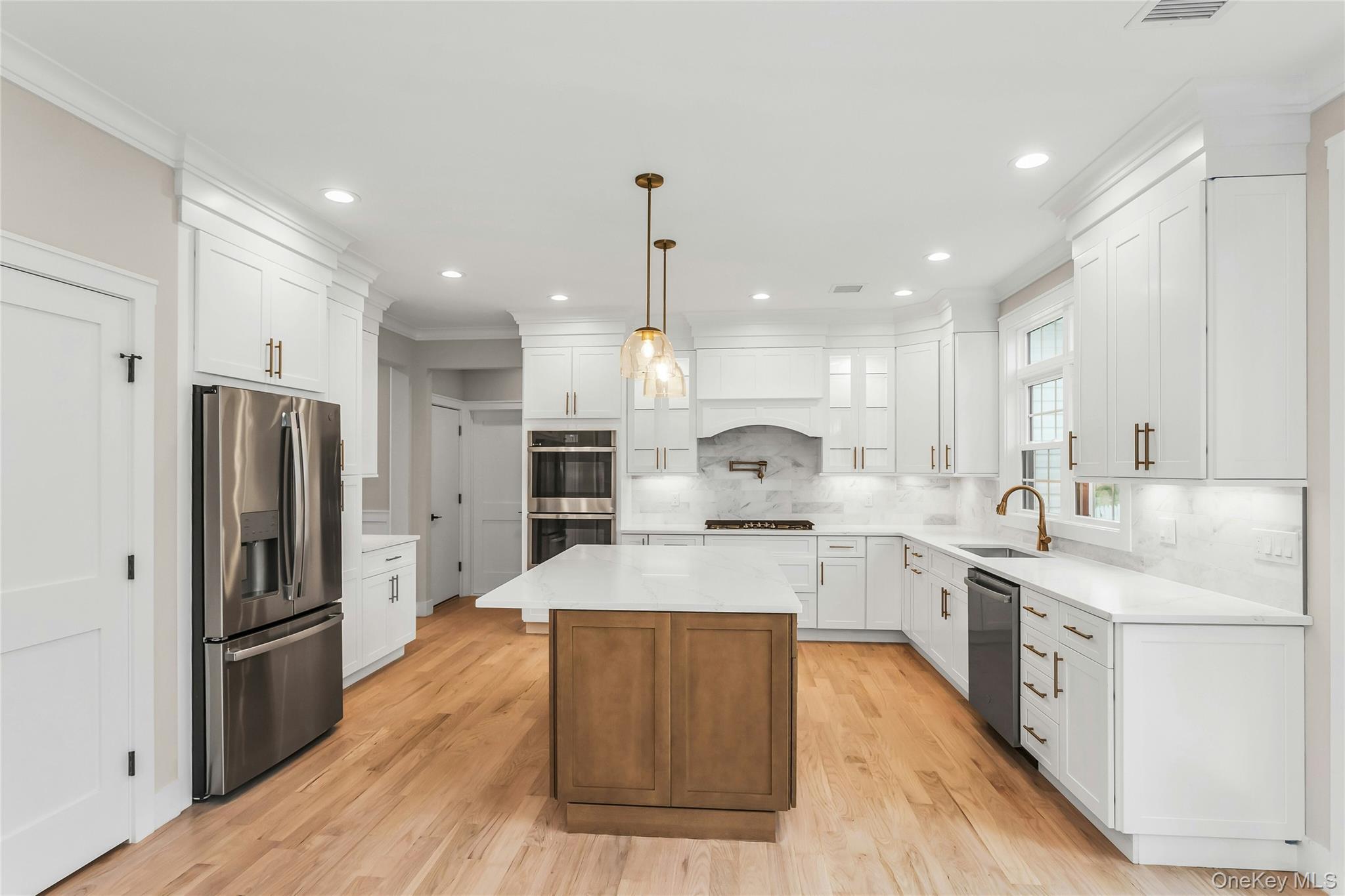 Single Family Cheshire Nassau County, NY 11791, MLS-923283-14