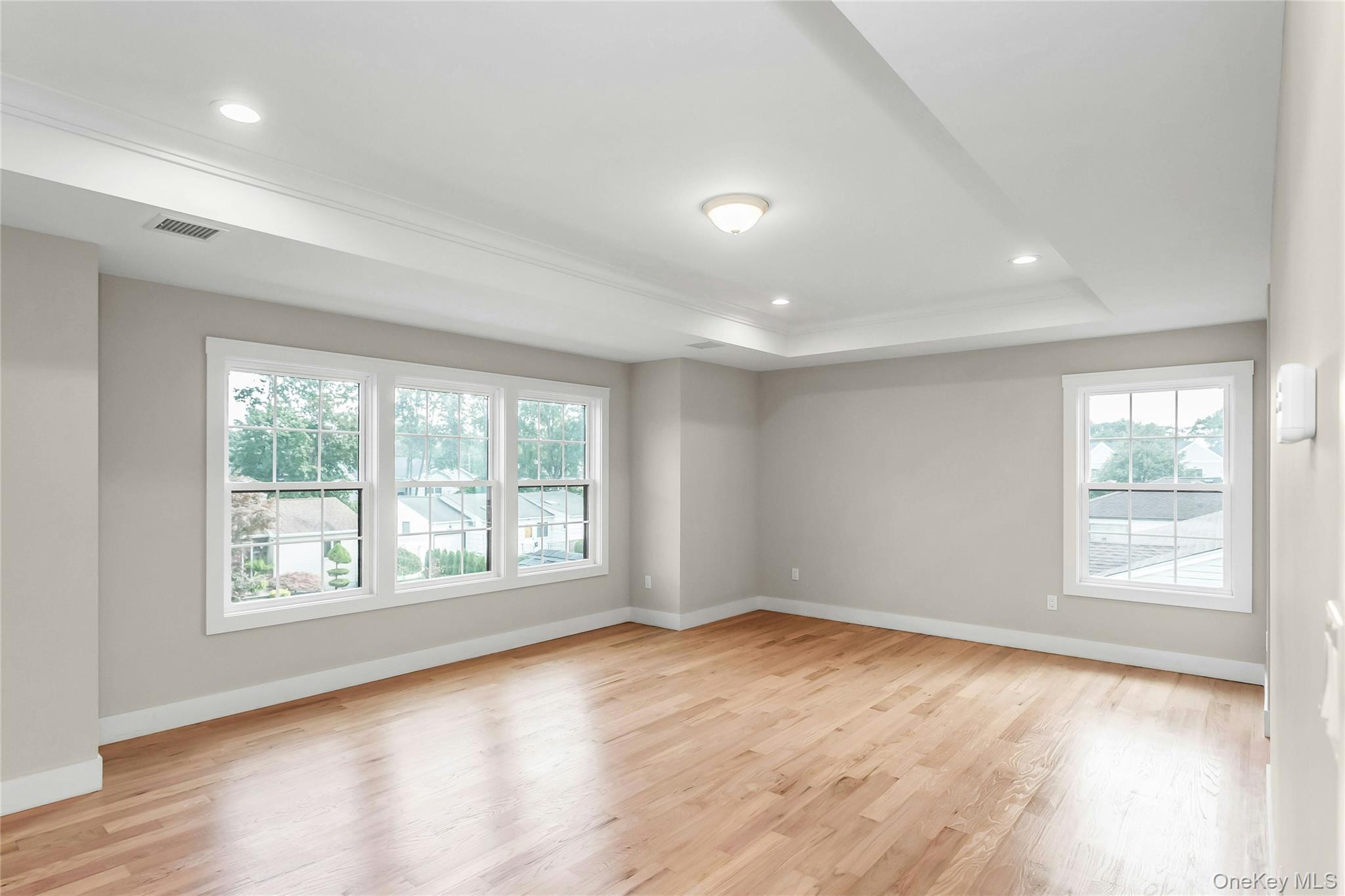 Single Family Cheshire Nassau County, NY 11791, MLS-923283-21