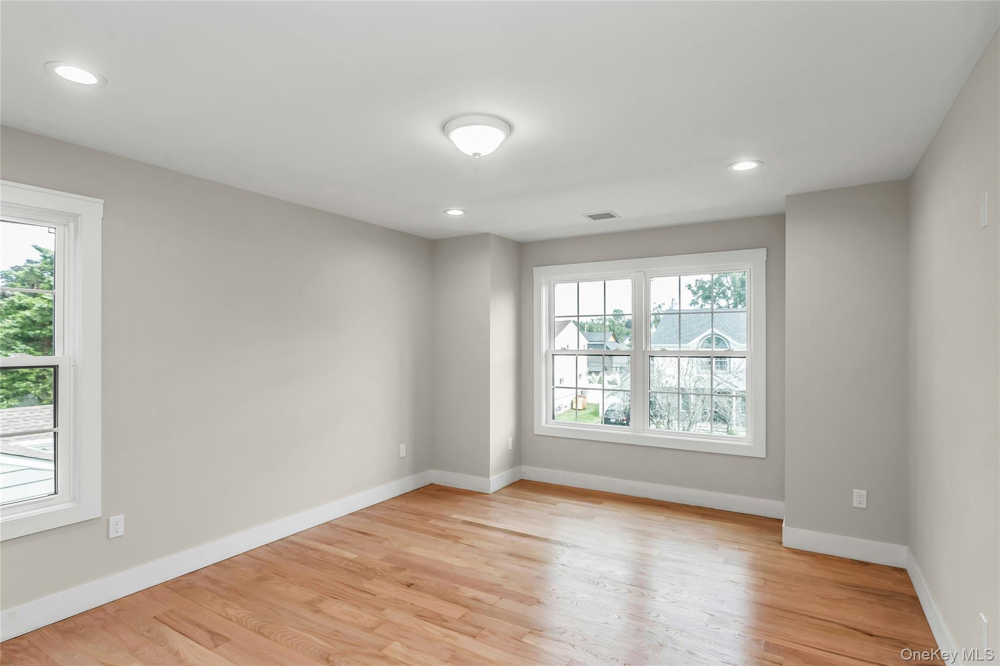 Single Family Cheshire Nassau County, NY 11791, MLS-923283-27