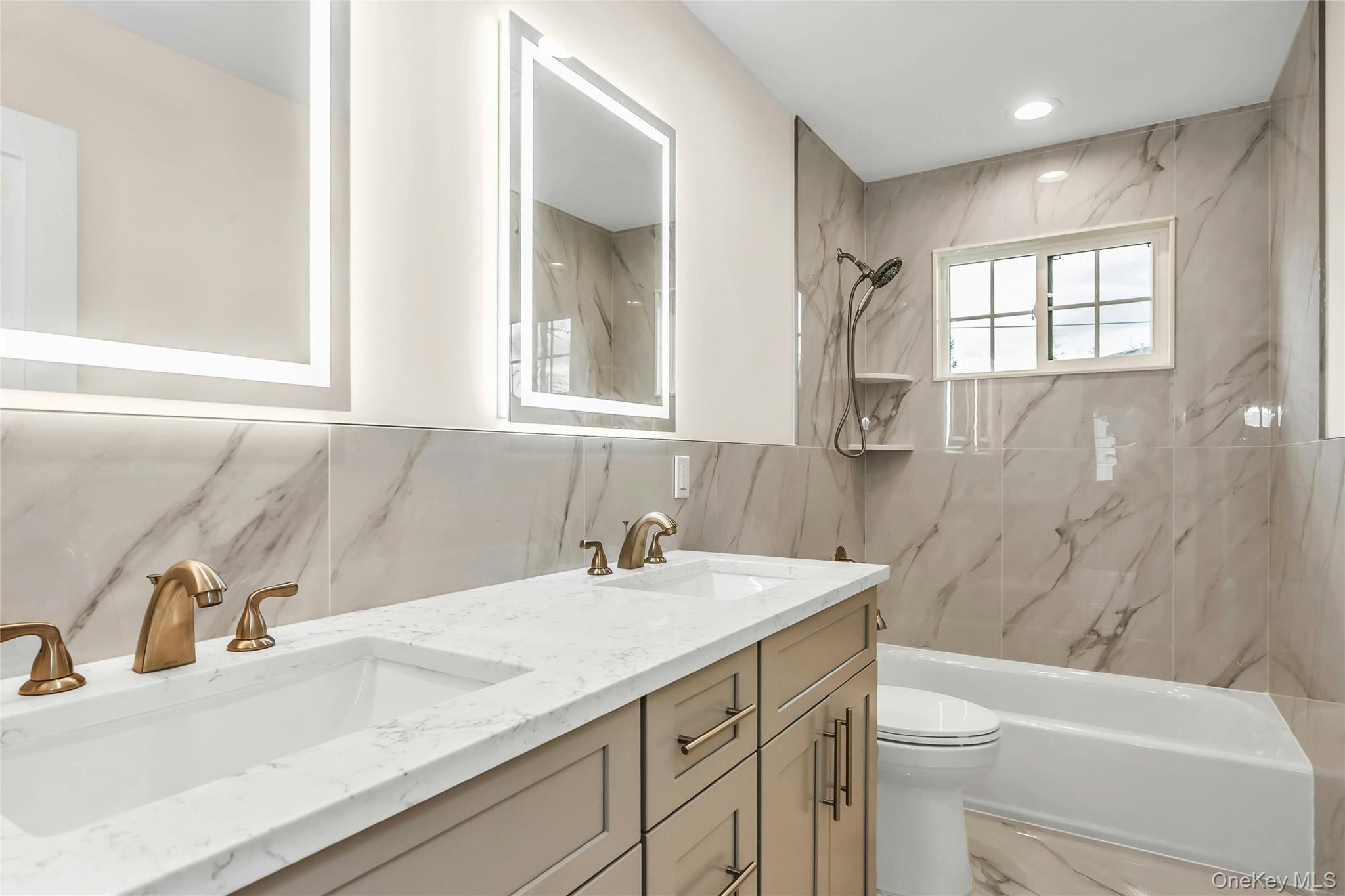 Single Family Cheshire Nassau County, NY 11791, MLS-923283-28