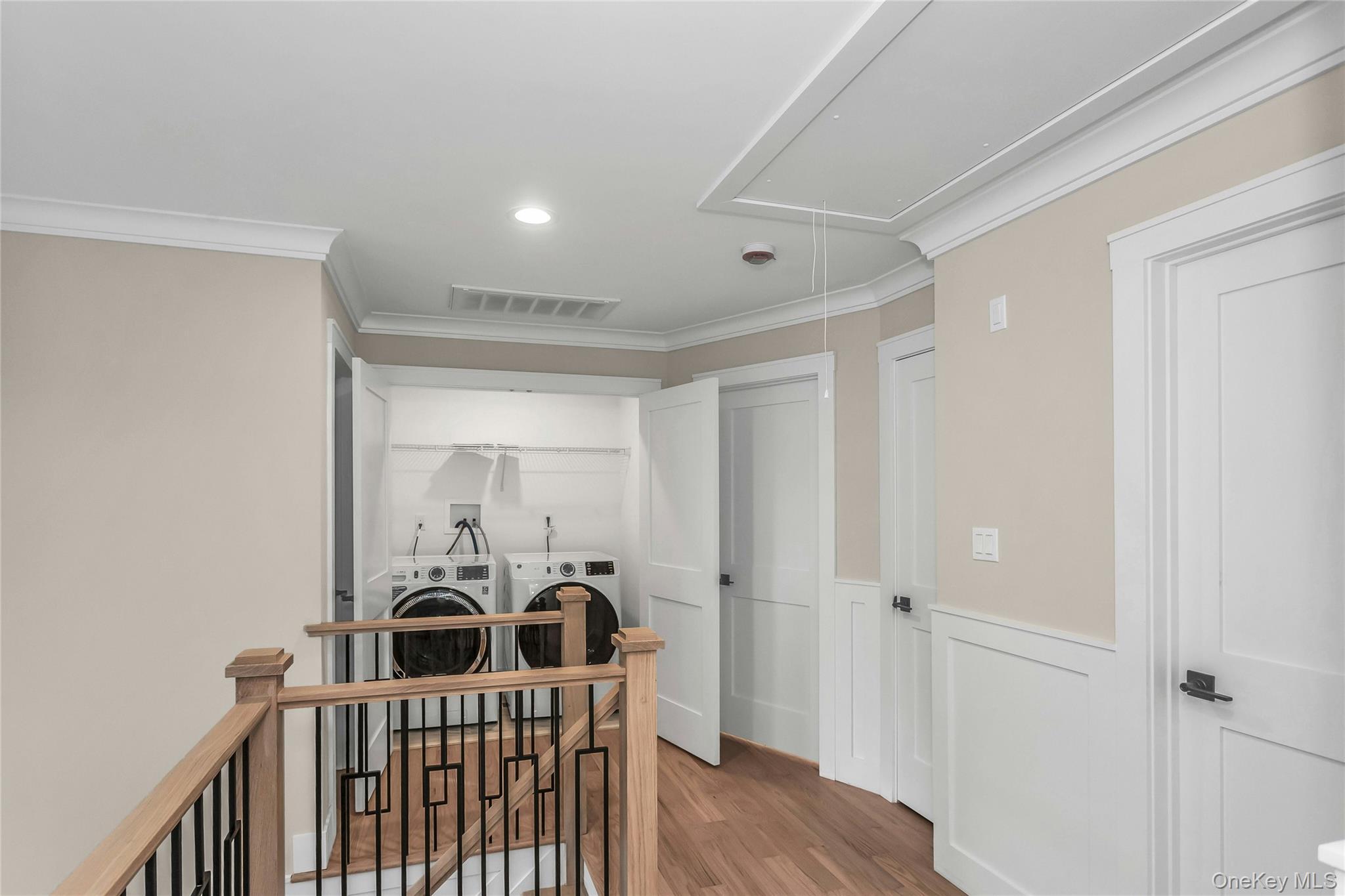 Single Family Cheshire Nassau County, NY 11791, MLS-923283-29