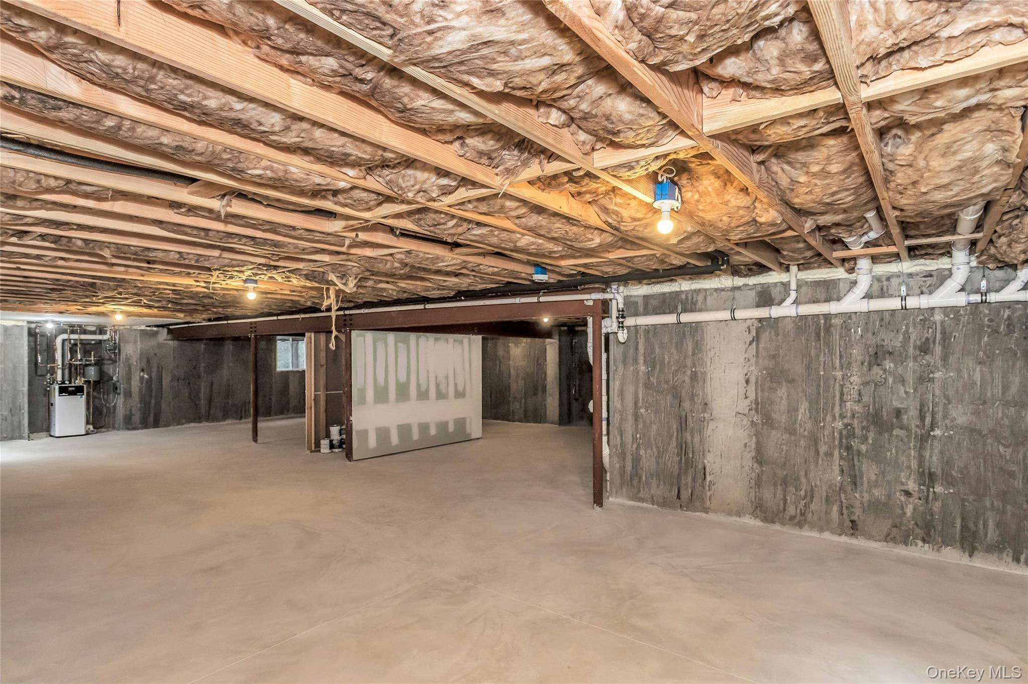 Single Family Cheshire Nassau County, NY 11791, MLS-923283-30