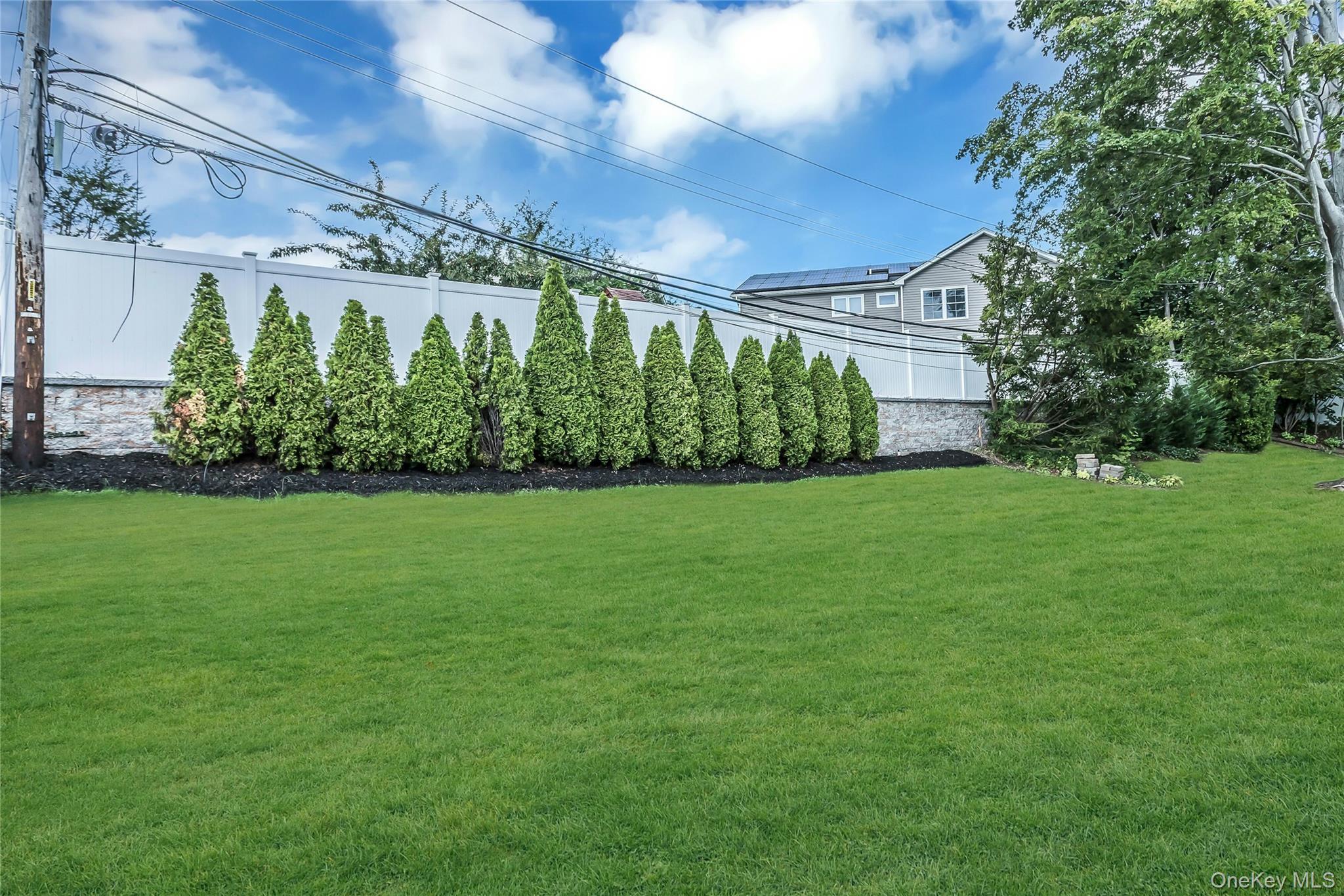 Single Family Cheshire  Nassau County, NY 11791, MLS-923283-34