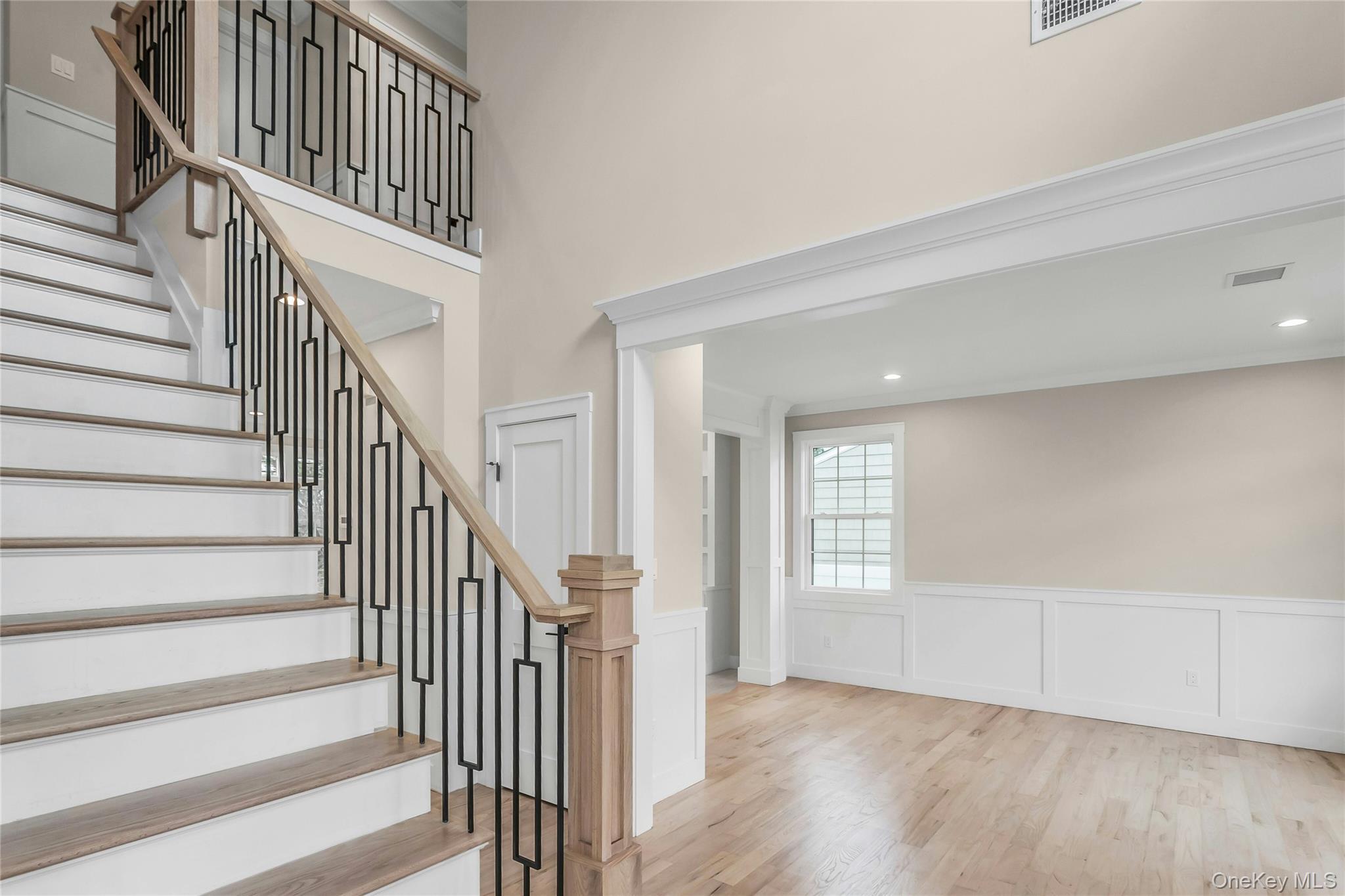 Single Family Cheshire Nassau County, NY 11791, MLS-923283-5