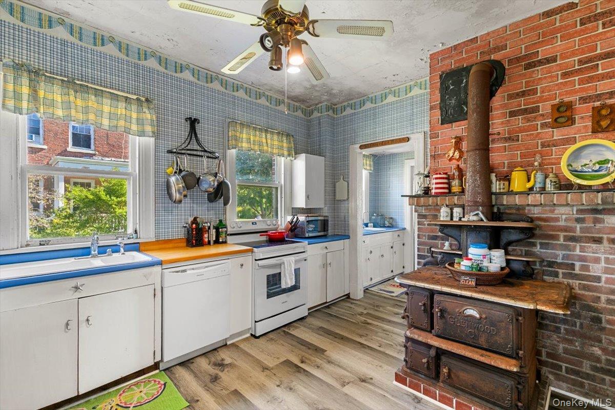 Single Family Whistler  Suffolk County, NY 06390, MLS-923298-11