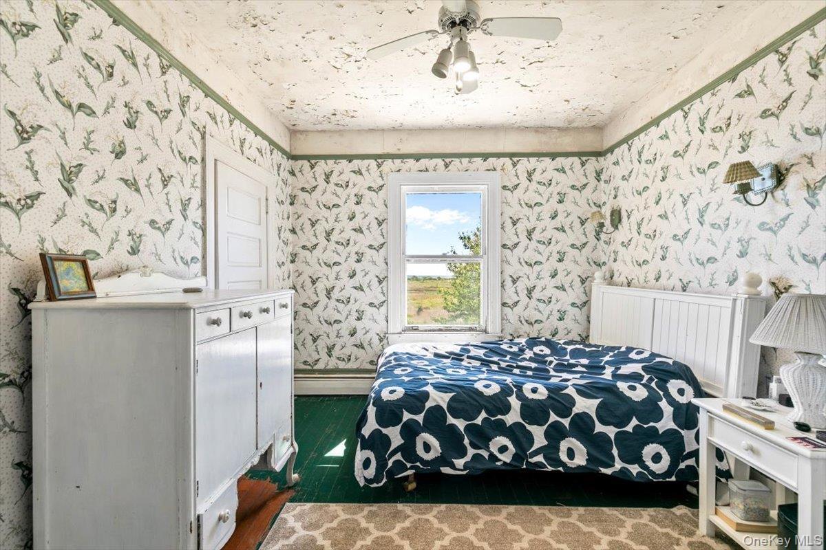 Single Family Whistler  Suffolk County, NY 06390, MLS-923298-23