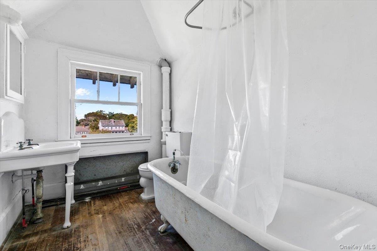 Single Family Whistler  Suffolk County, NY 06390, MLS-923298-38