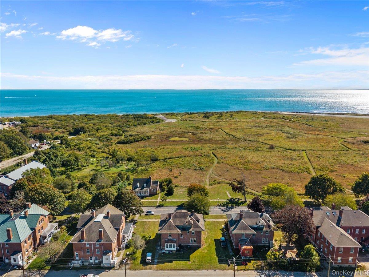 Single Family Whistler  Suffolk County, NY 06390, MLS-923298-42