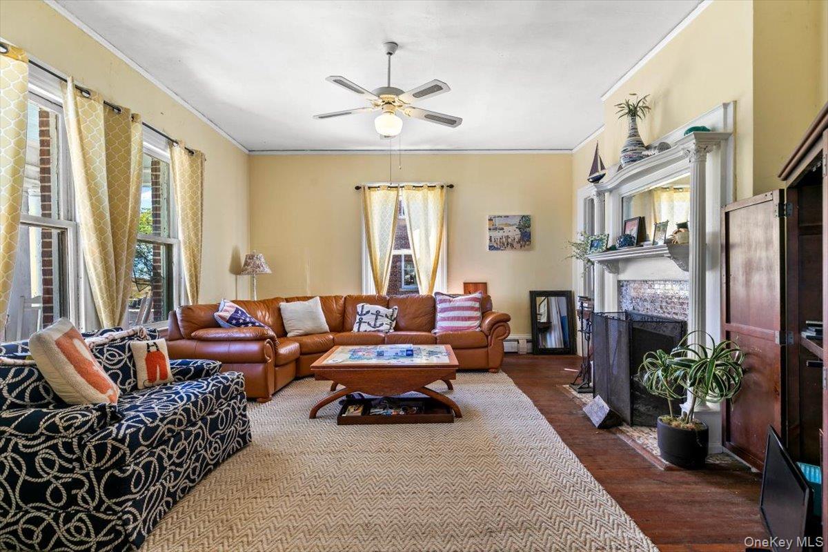 Single Family Whistler  Suffolk County, NY 06390, MLS-923298-6