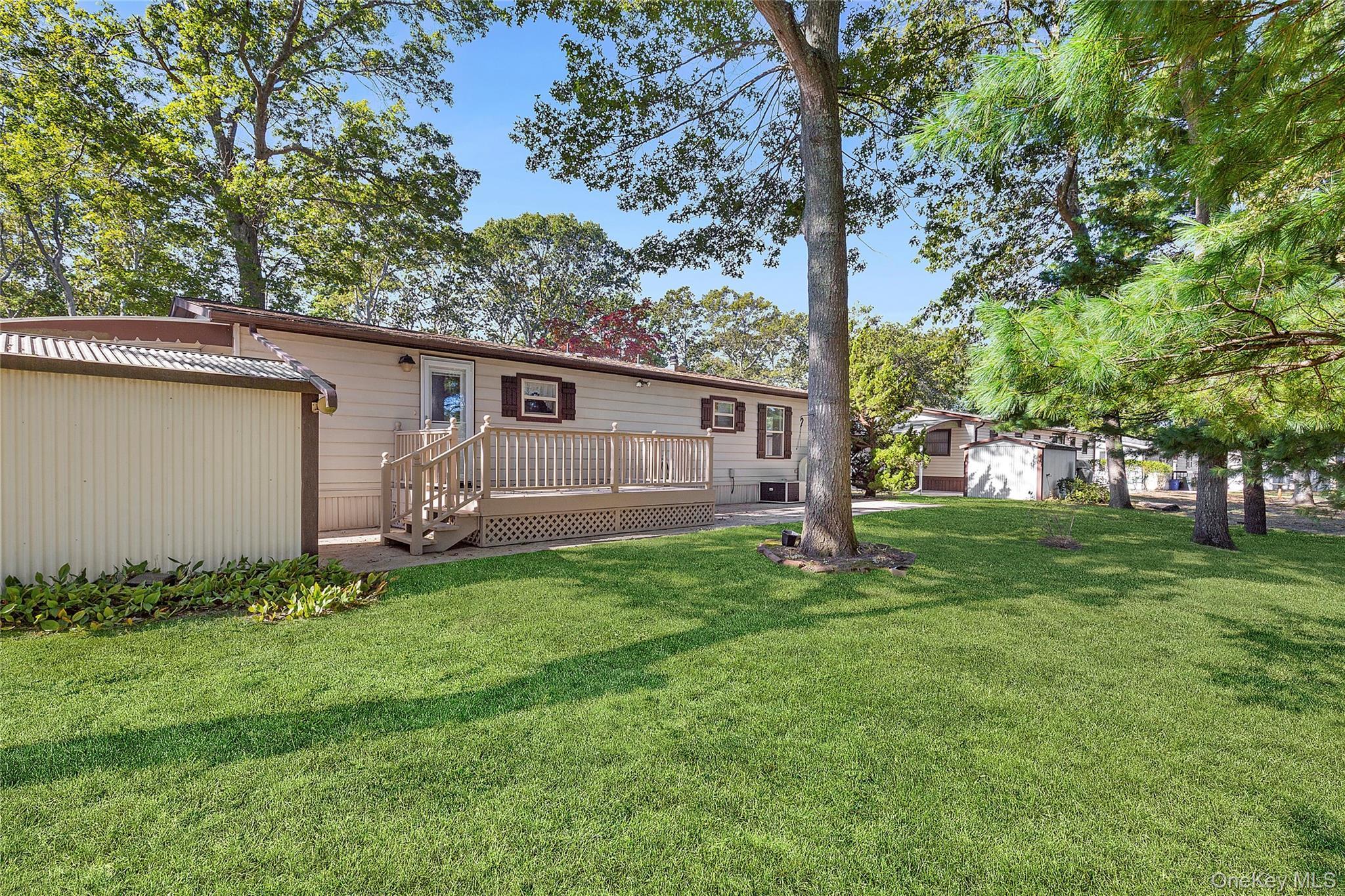 Single Family Old Country  Suffolk County, NY 11901, MLS-923306-3