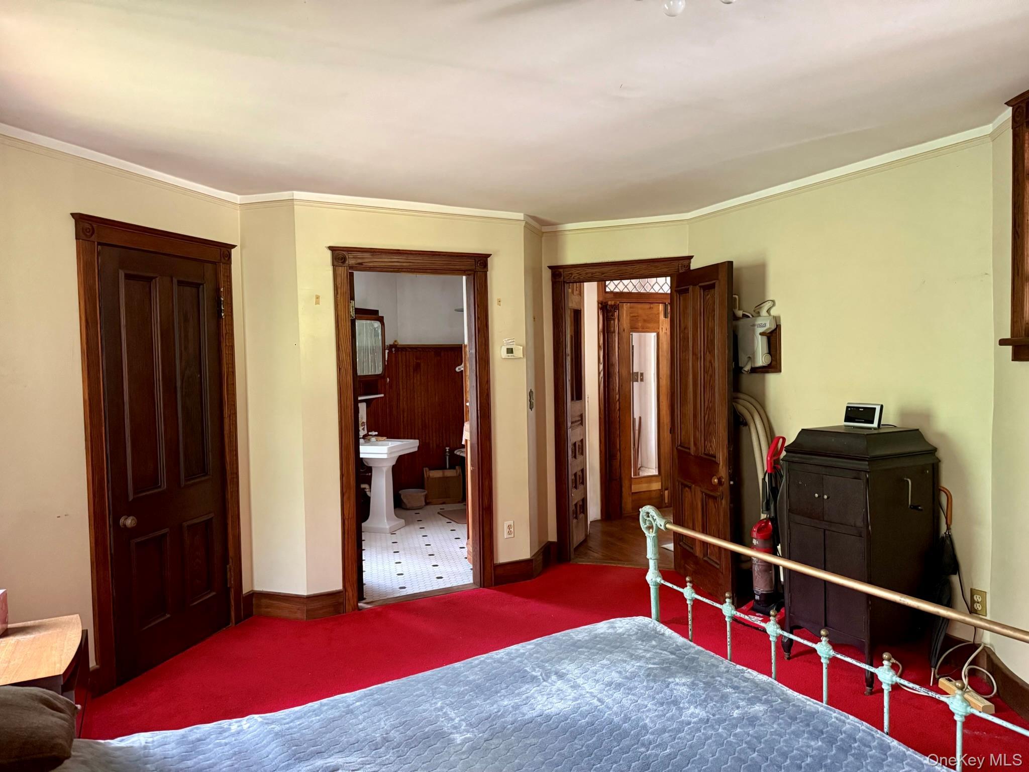 Single Family Wood  Suffolk County, NY 11958, MLS-923310-17