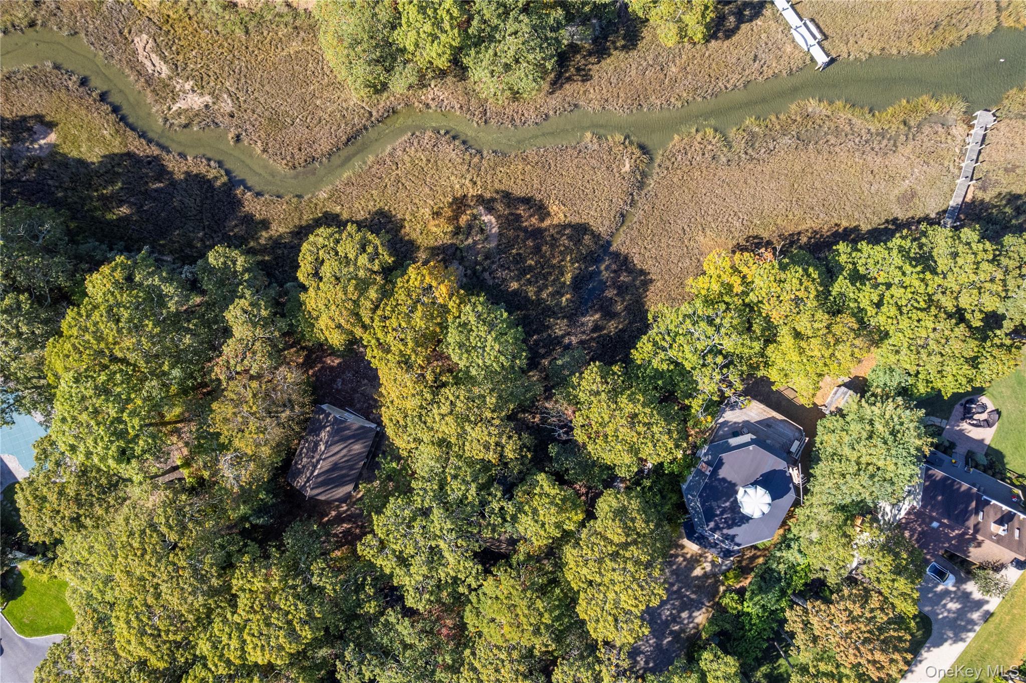 Single Family Wood  Suffolk County, NY 11958, MLS-923310-21