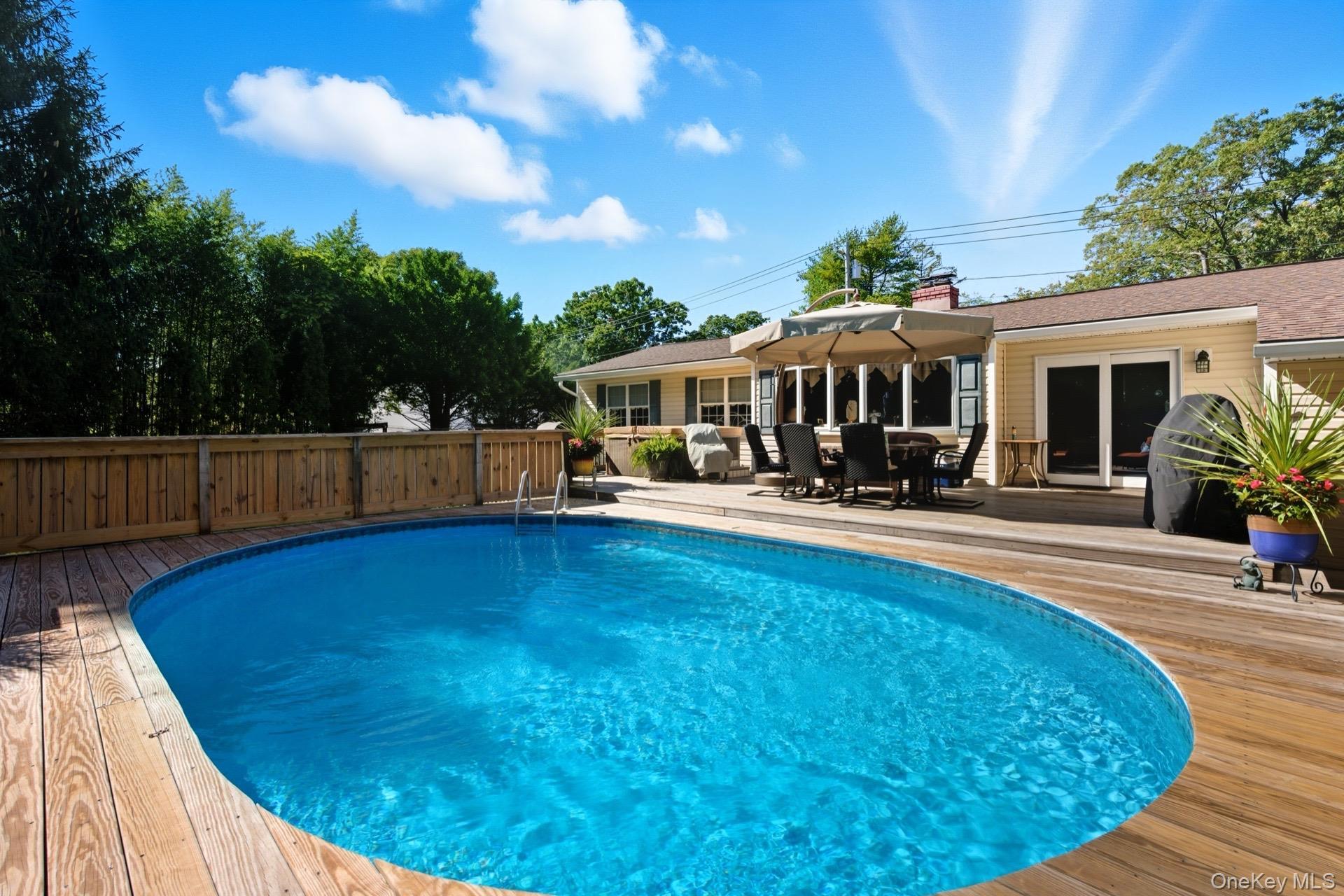 Single Family Wading River  Suffolk County, NY 11949, MLS-923343-25