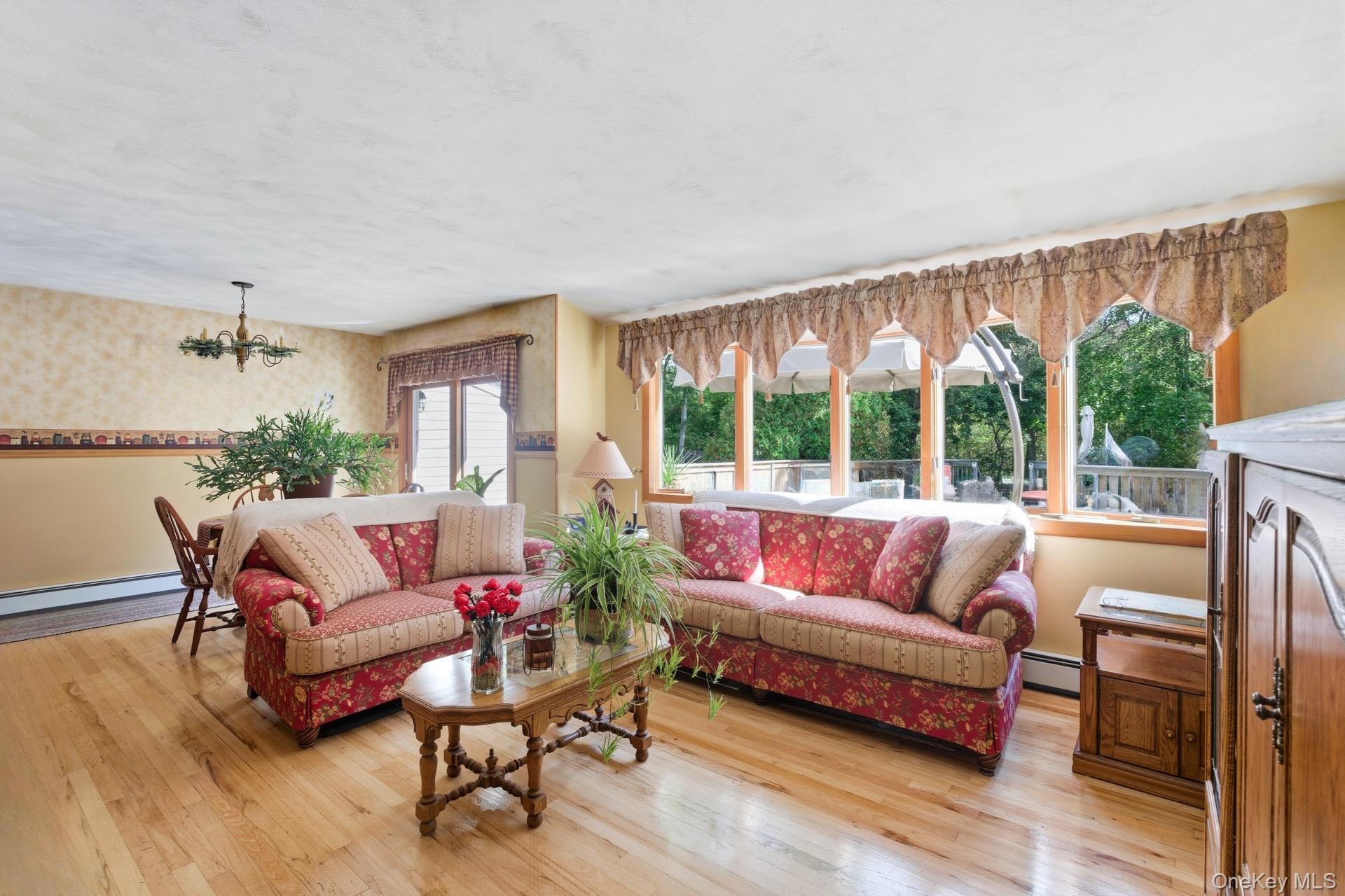 Single Family Wading River  Suffolk County, NY 11949, MLS-923343-3