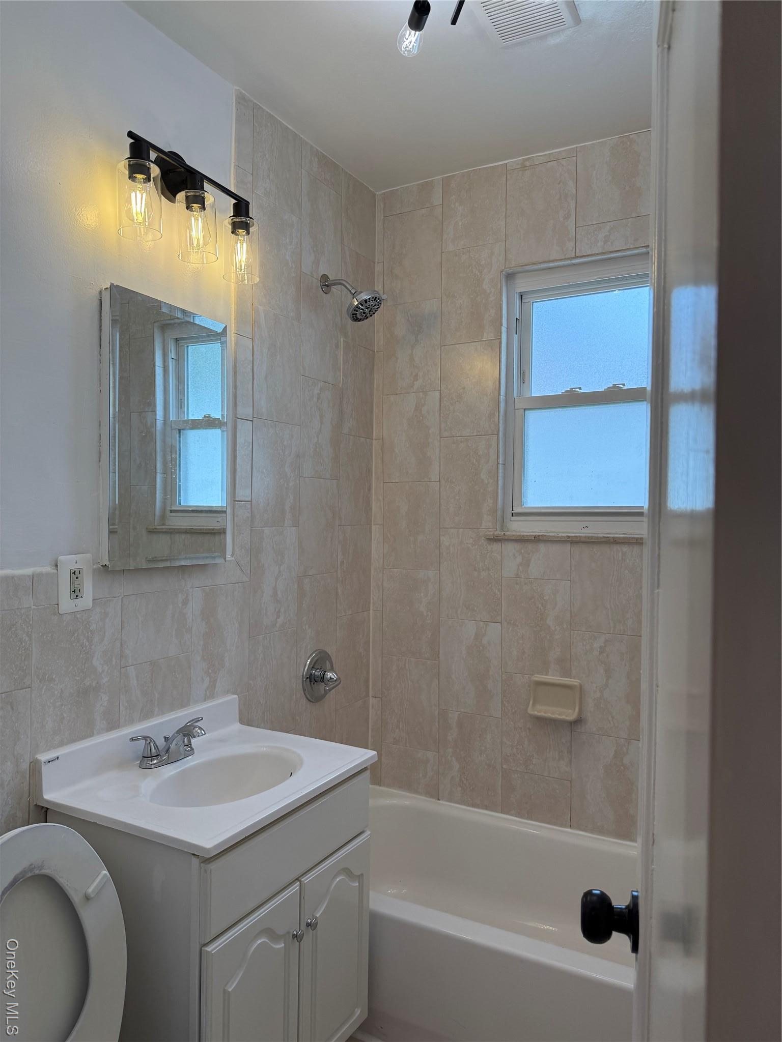 Apartment Amundson Bronx, NY 10466, MLS-923345-12