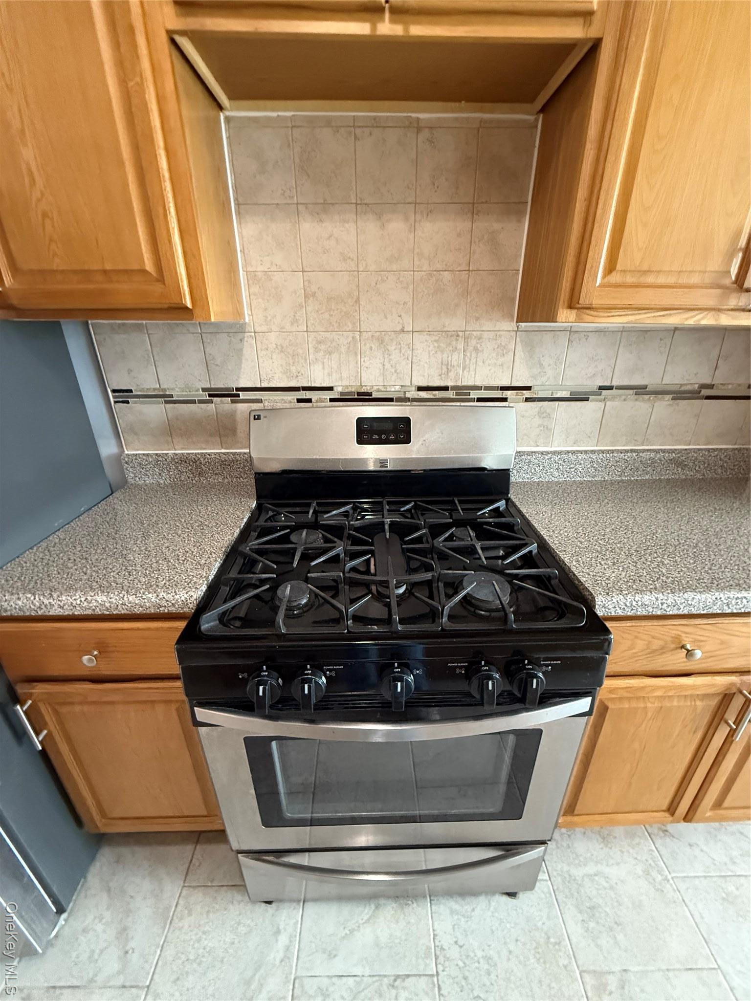 Apartment Amundson Bronx, NY 10466, MLS-923345-6