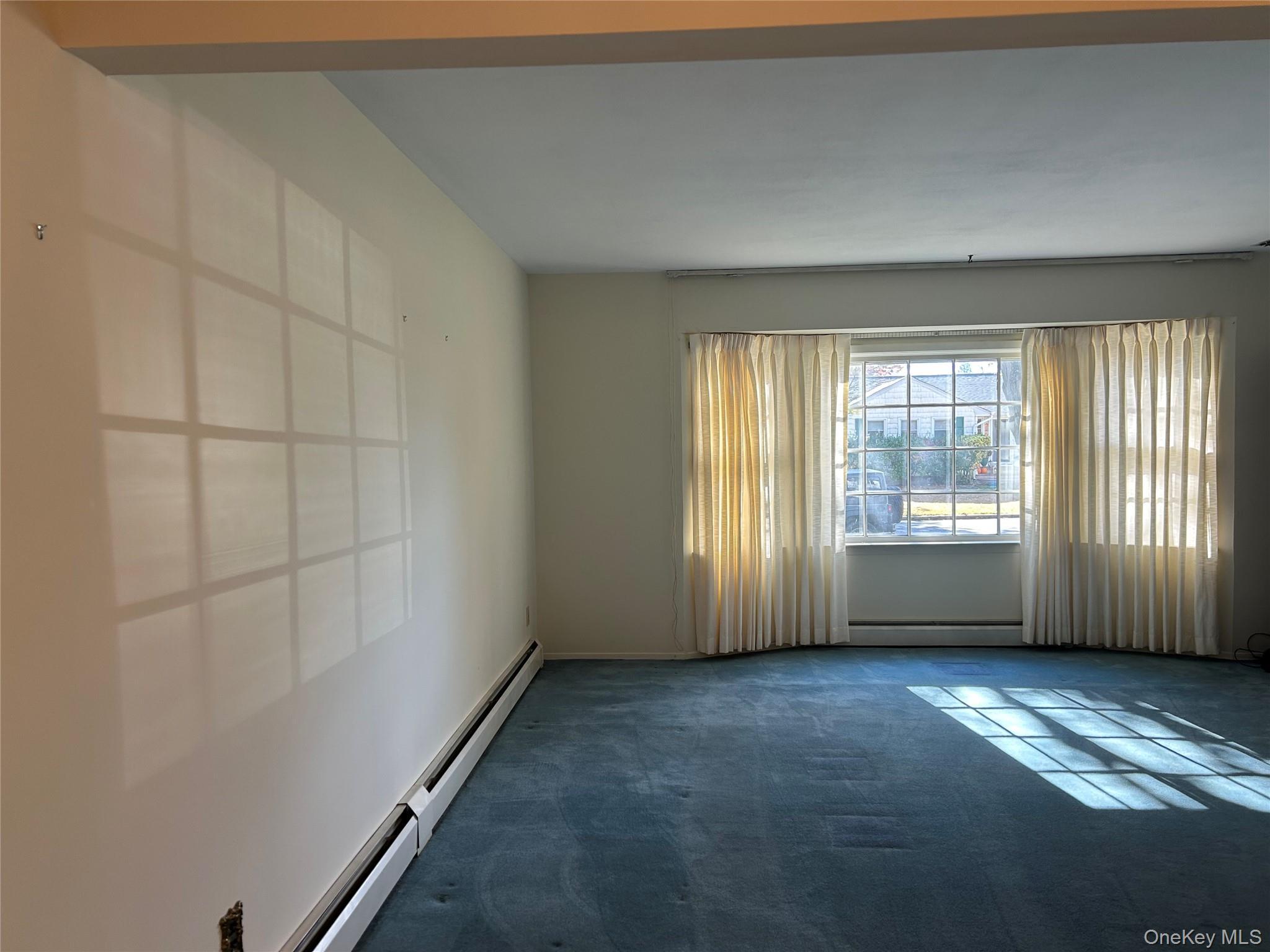 Single Family Young  Suffolk County, NY 11704, MLS-923365-9