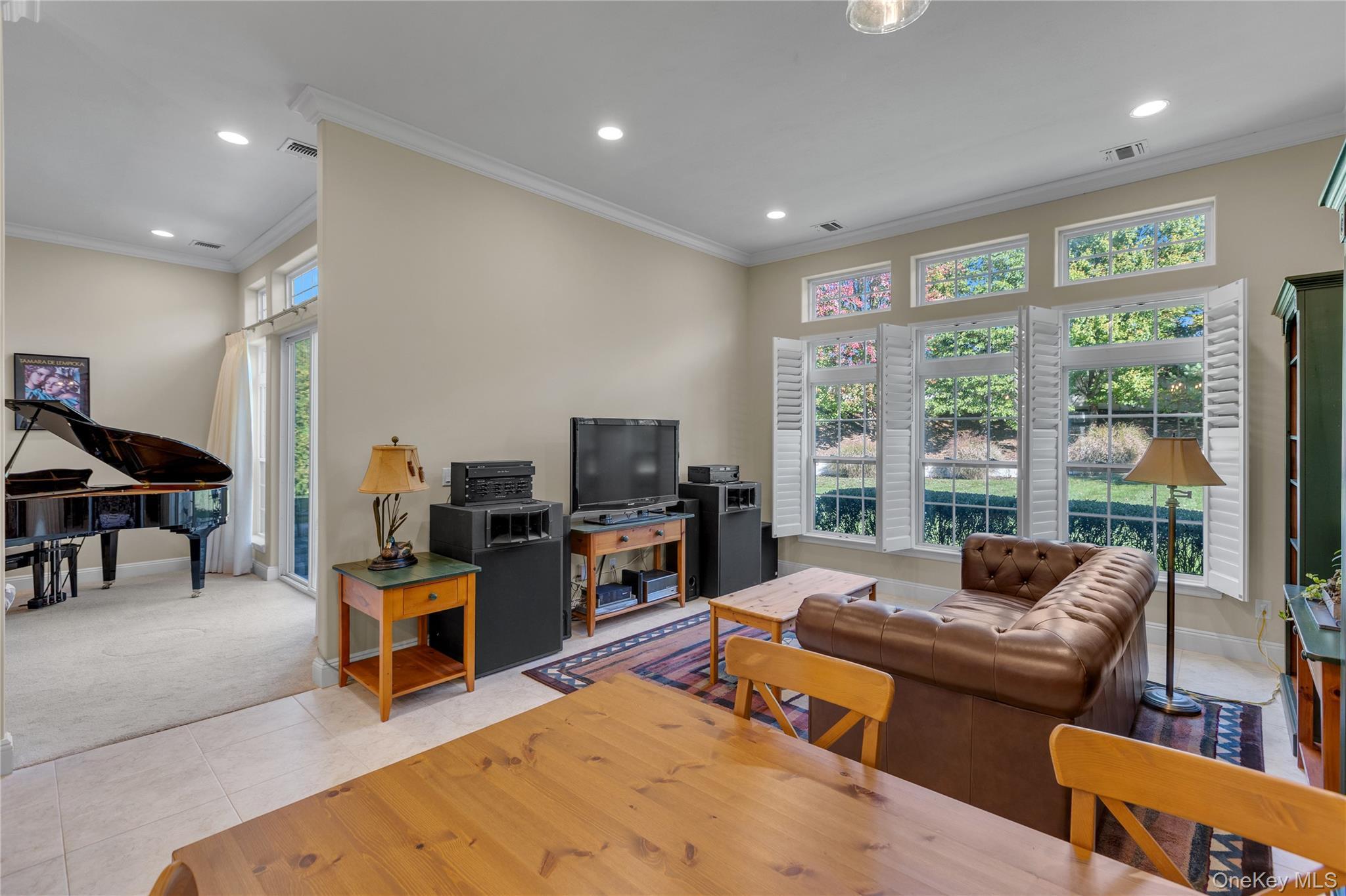 Single Family Hamlet Woods Suffolk County, NY 11780, MLS-923370-15