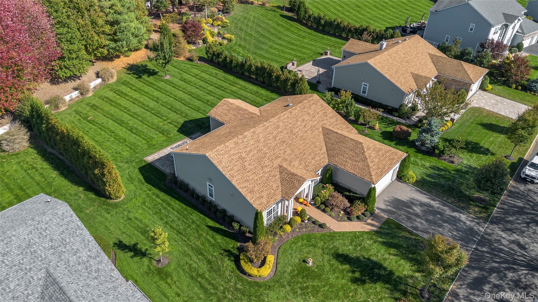 Single Family Hamlet Woods Suffolk County, NY 11780, MLS-923370-2