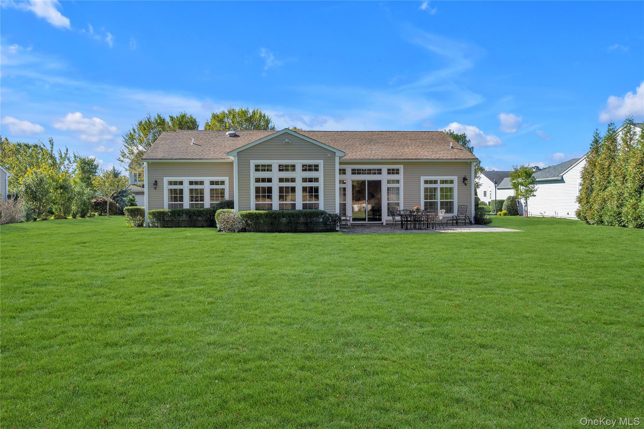 Single Family Hamlet Woods Suffolk County, NY 11780, MLS-923370-24