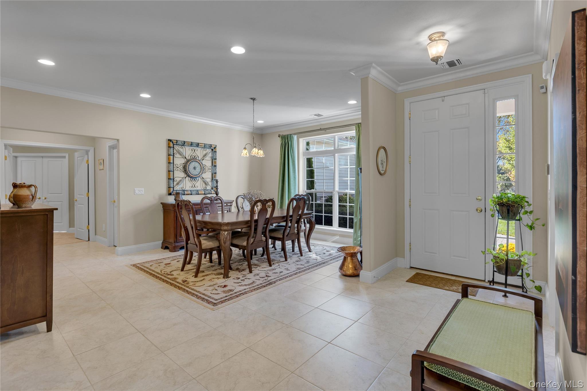 Single Family Hamlet Woods Suffolk County, NY 11780, MLS-923370-4