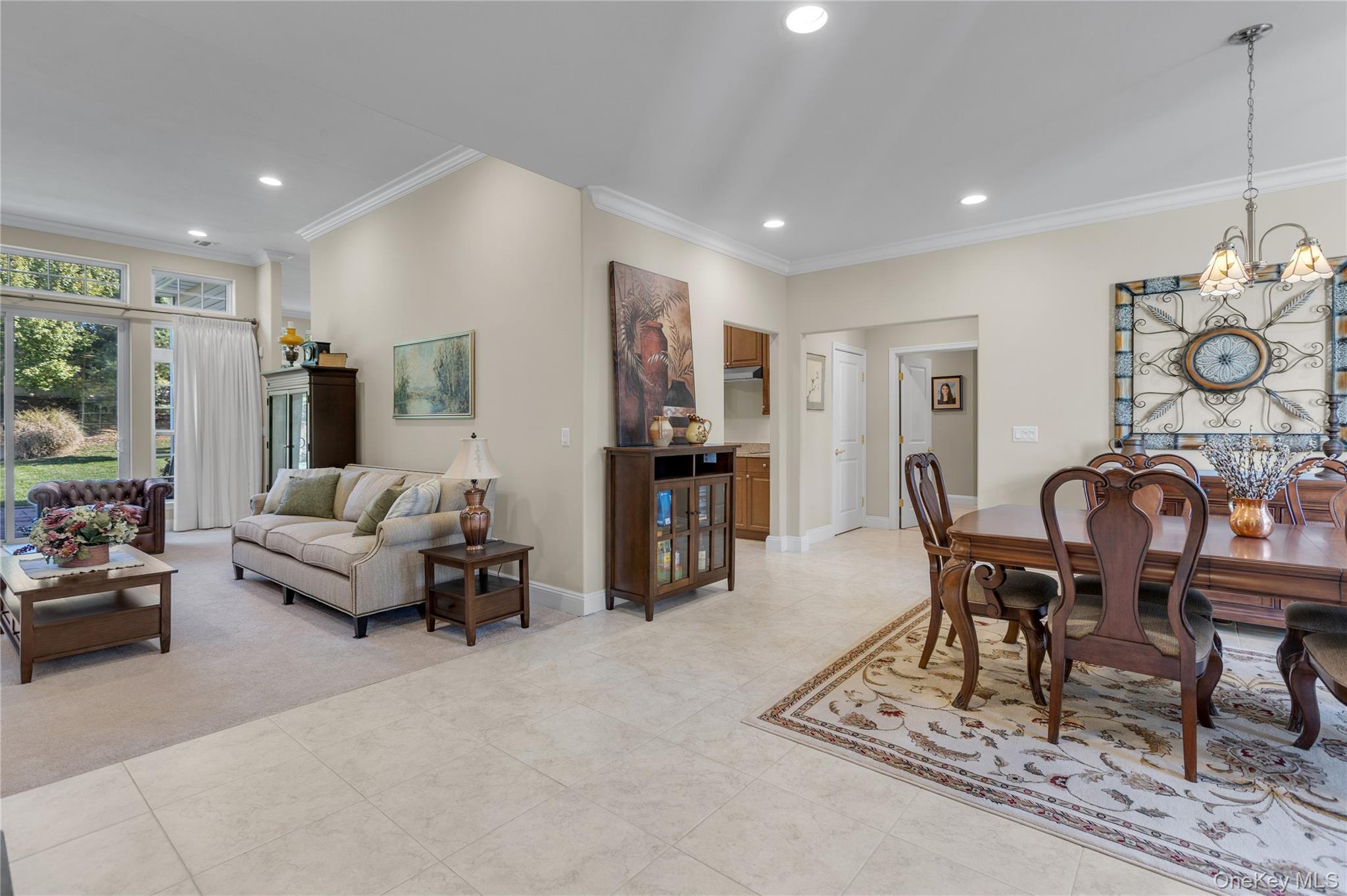 Single Family Hamlet Woods Suffolk County, NY 11780, MLS-923370-8