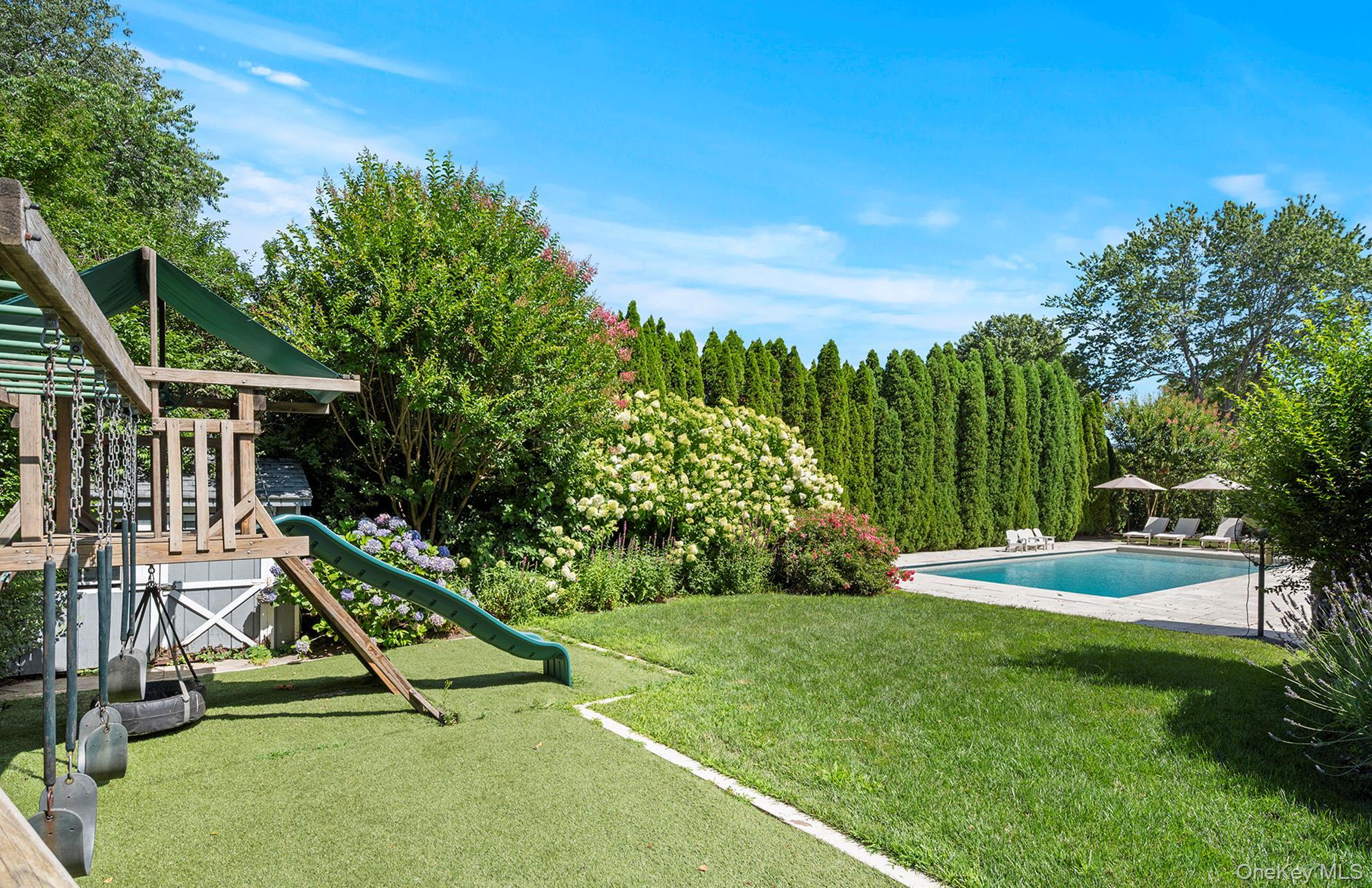 Single Family Windermere Suffolk County, NY 11963, MLS-923385-12