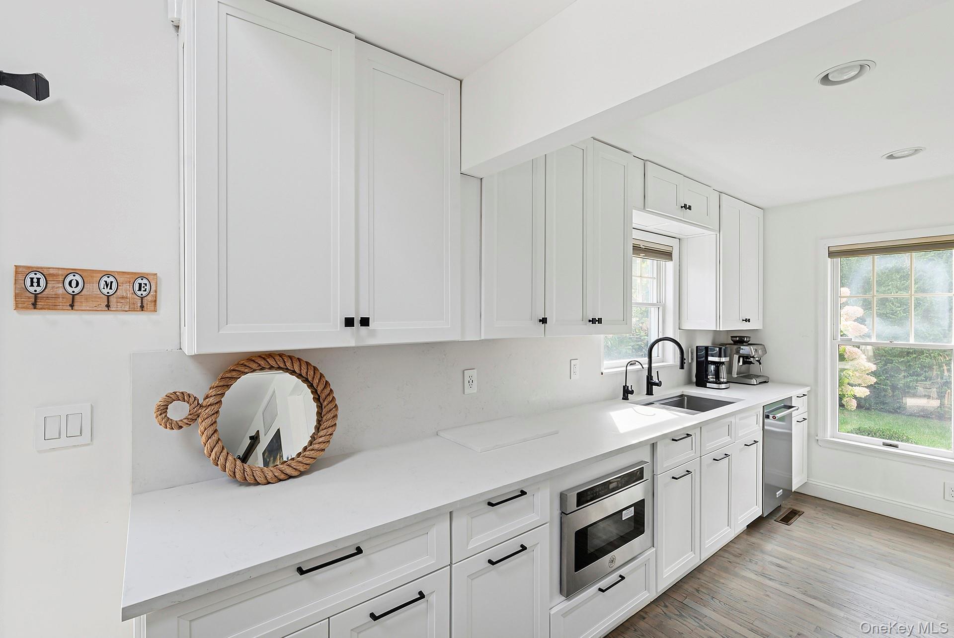 Single Family Windermere Suffolk County, NY 11963, MLS-923385-19