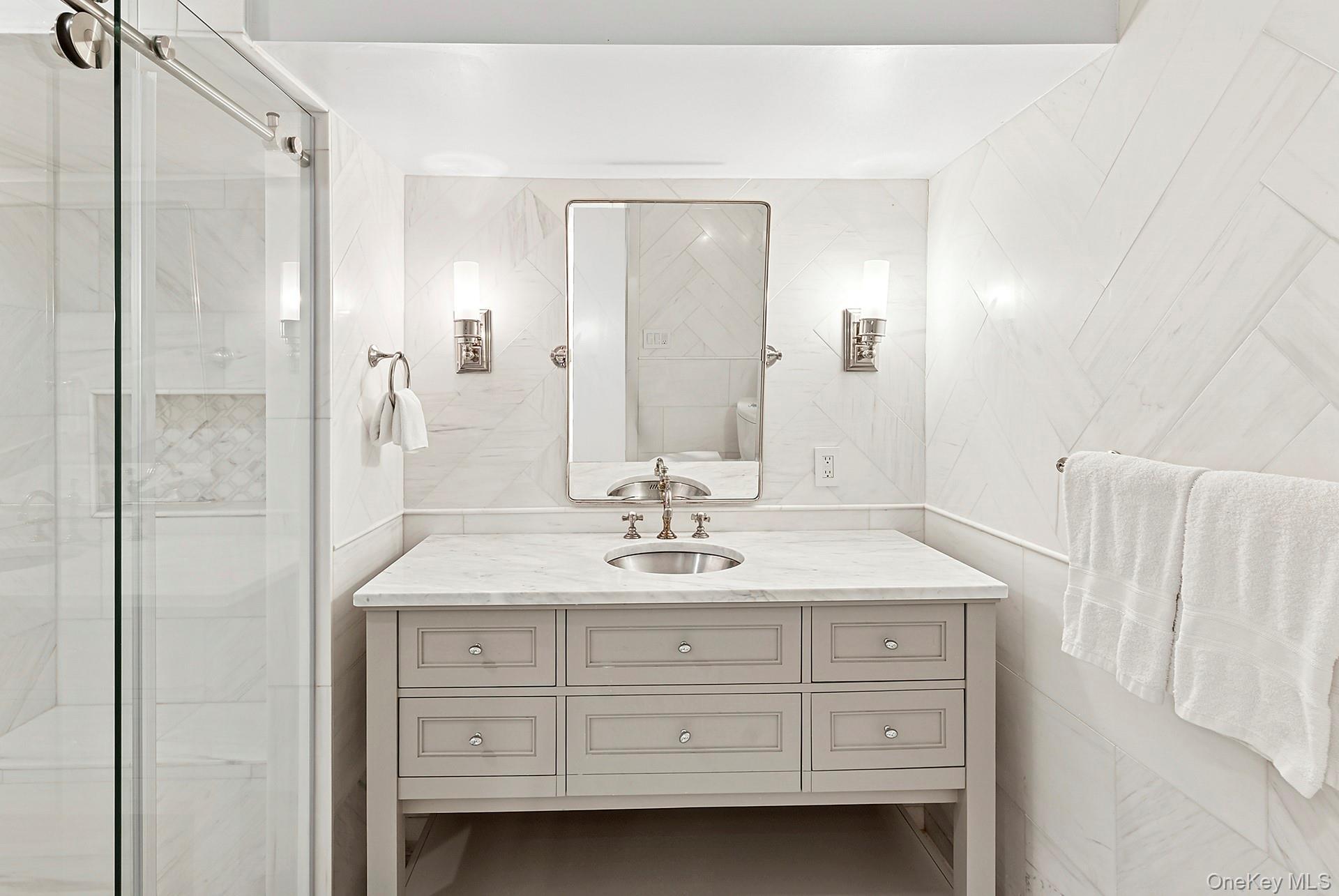 Single Family Windermere Suffolk County, NY 11963, MLS-923385-33