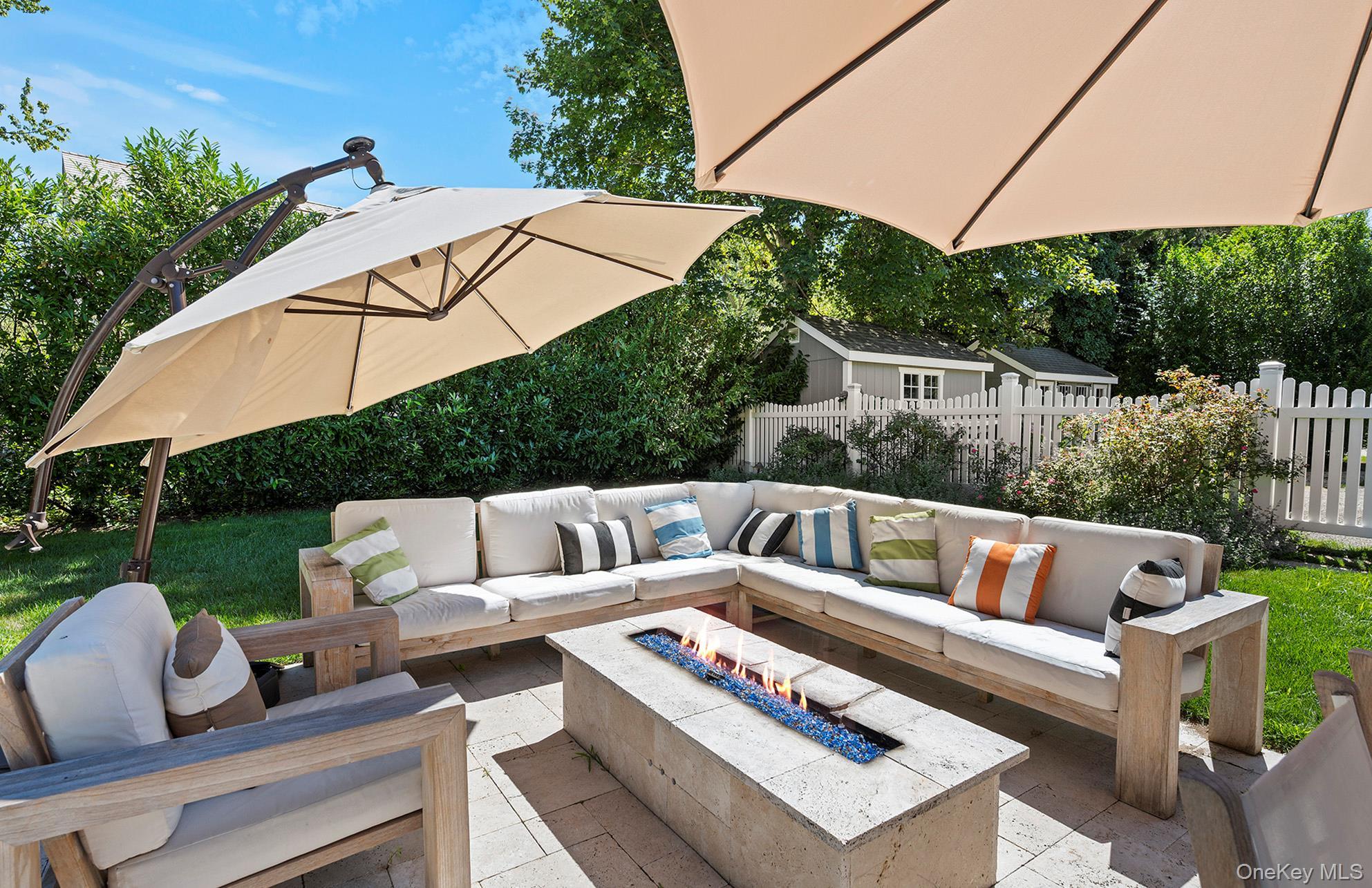 Single Family Windermere Suffolk County, NY 11963, MLS-923385-7