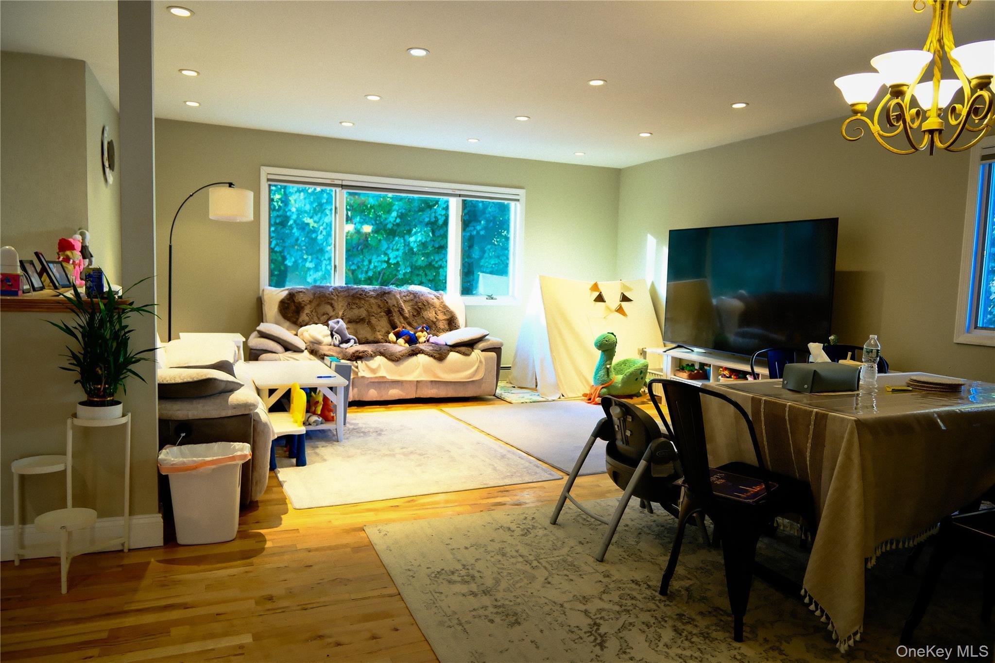 Single Family Bowman Suffolk County, NY 11754, MLS-923400-13