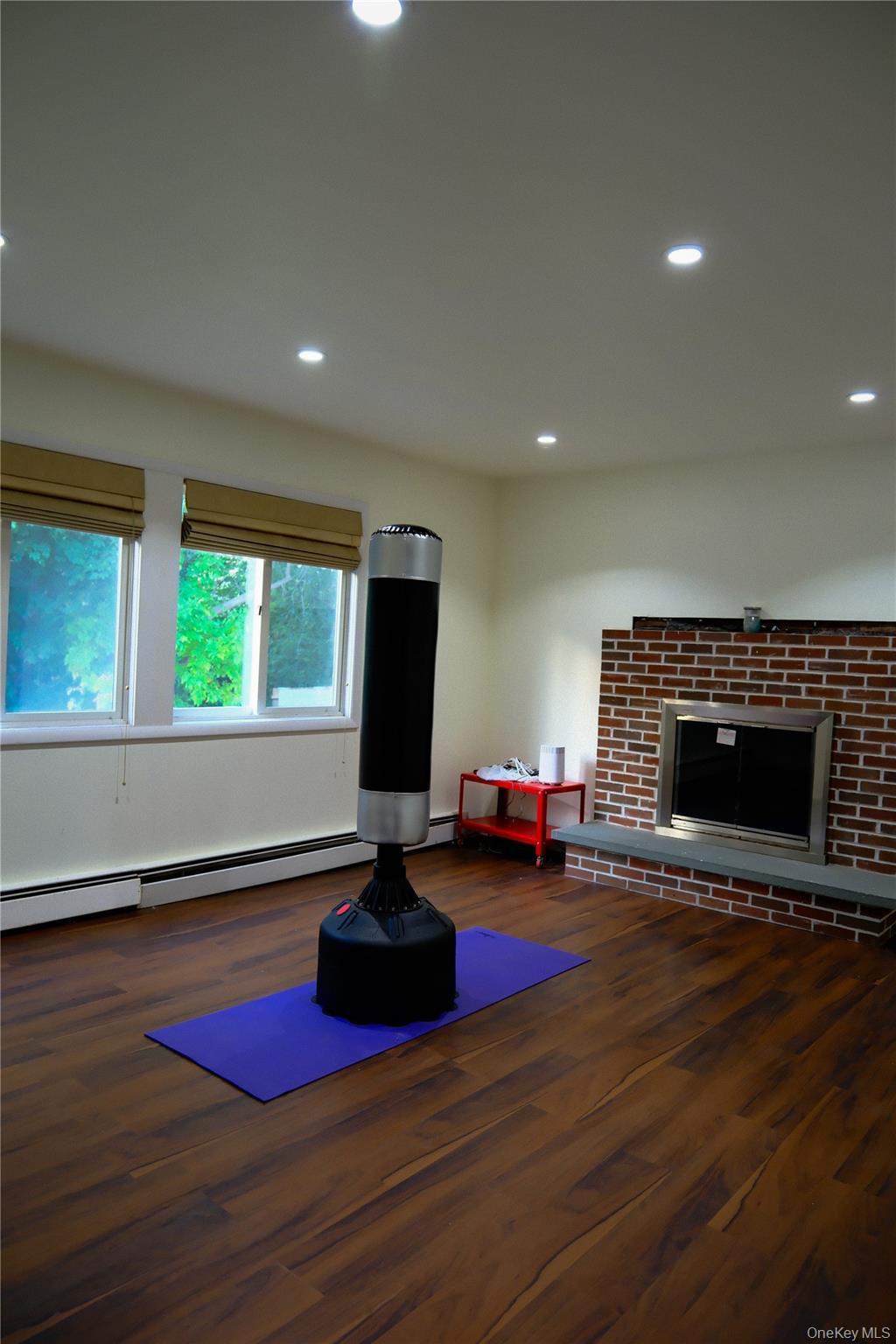 Single Family Bowman Suffolk County, NY 11754, MLS-923400-21