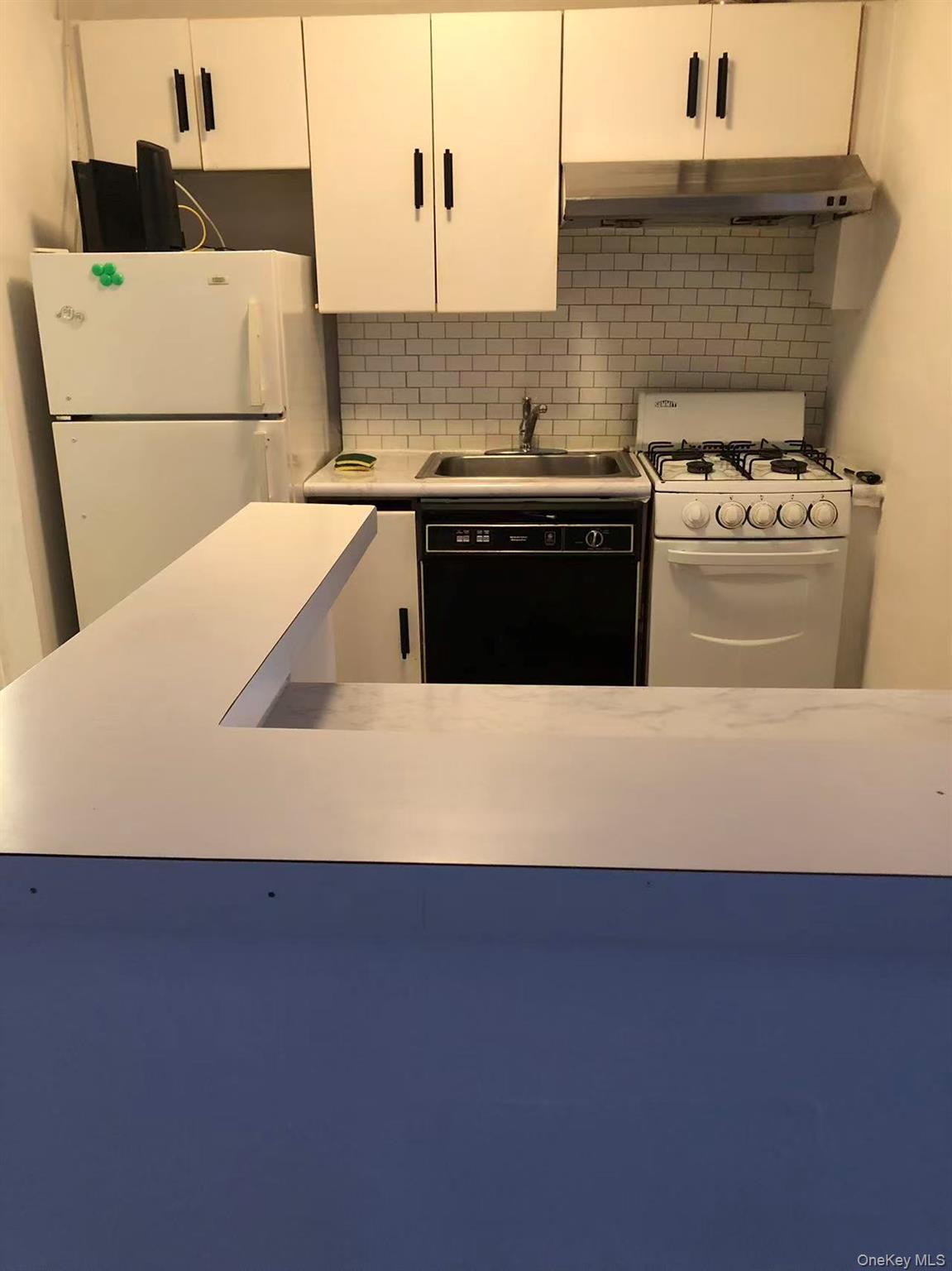 Coop 72 Nd  Queens, NY 11367, MLS-923417-8