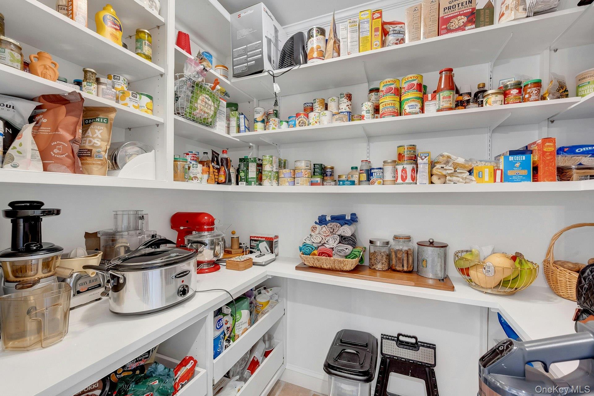 Single Family Rosedale Westchester County, NY 10605, MLS-923421-15