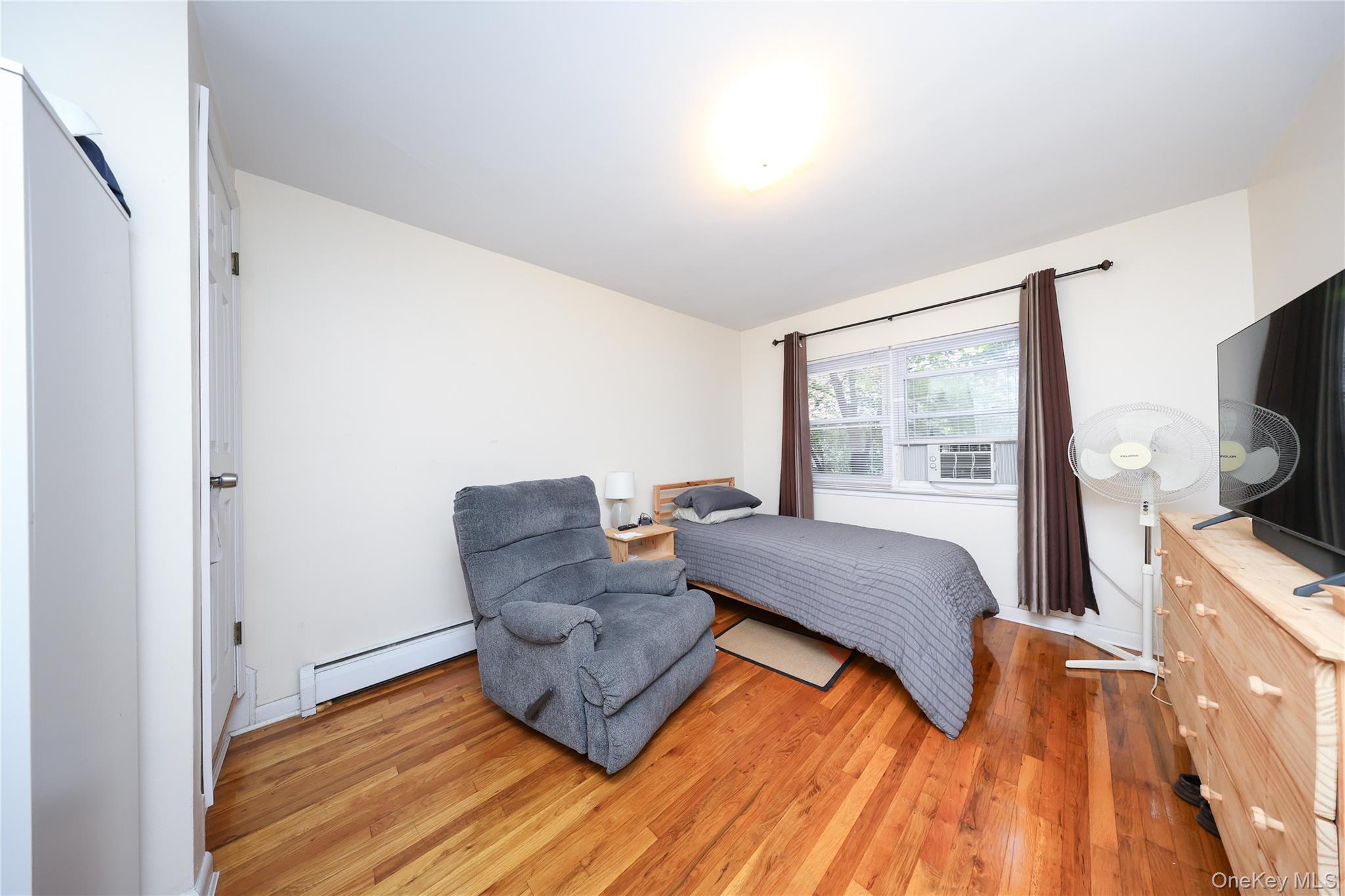 Single Family Curzon Queens, NY 11418, MLS-923423-18