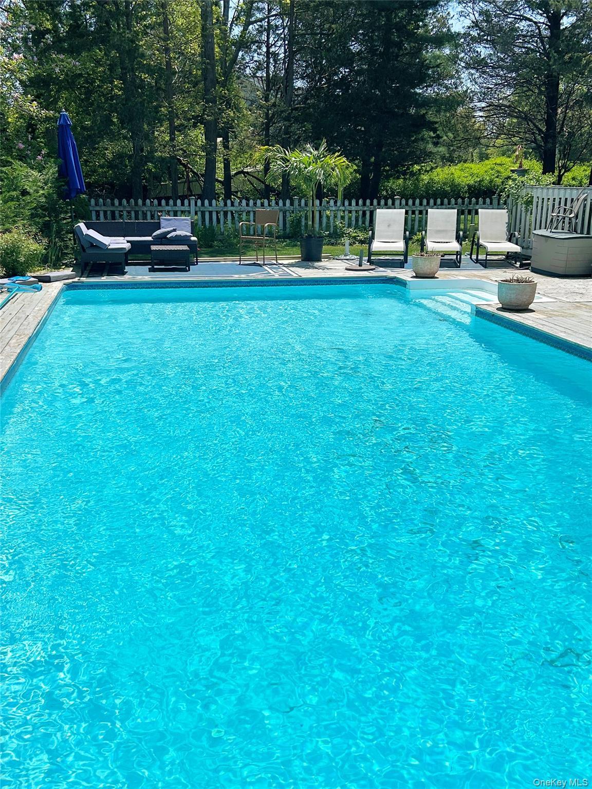 Single Family Nidzyn Suffolk County, NY 11960, MLS-923439-29