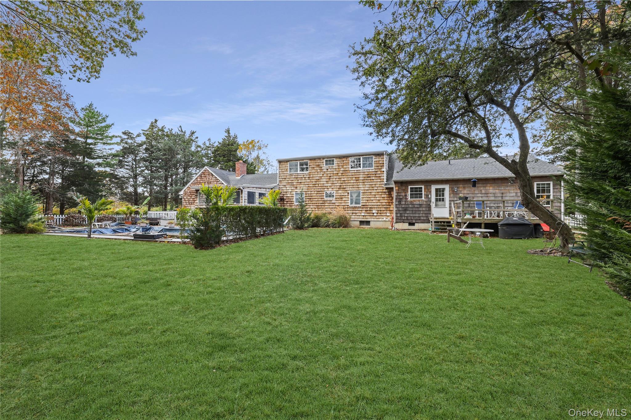 Single Family Nidzyn Suffolk County, NY 11960, MLS-923439-31