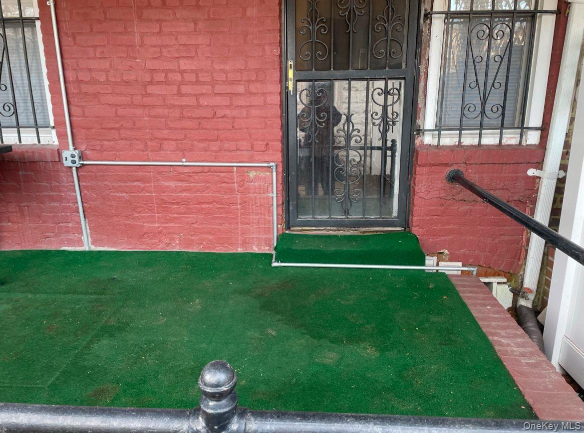 Single Family 201st  Queens, NY 11412, MLS-923468-17