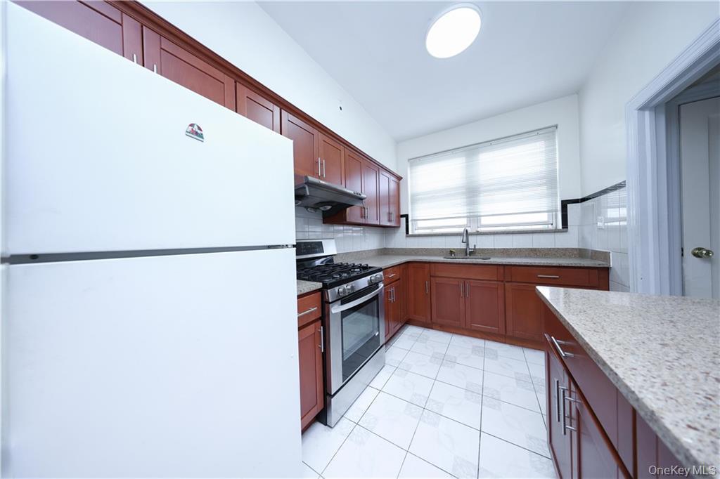 Single Family Bedford  Brooklyn, NY 11235, MLS-923499-8