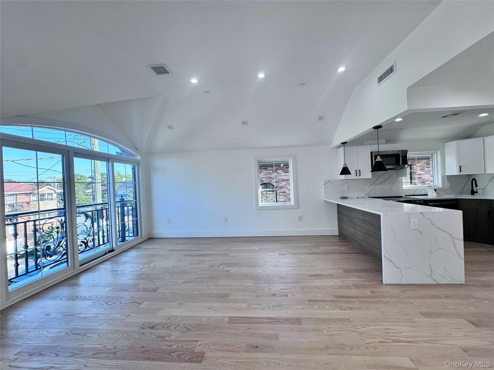 Single Family 215th Queens, NY 11361, MLS-923516-7