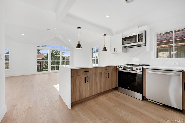 Single Family 215th  Queens, NY 11361, MLS-923517-16