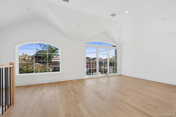 Single Family 215th  Queens, NY 11361, MLS-923517-26