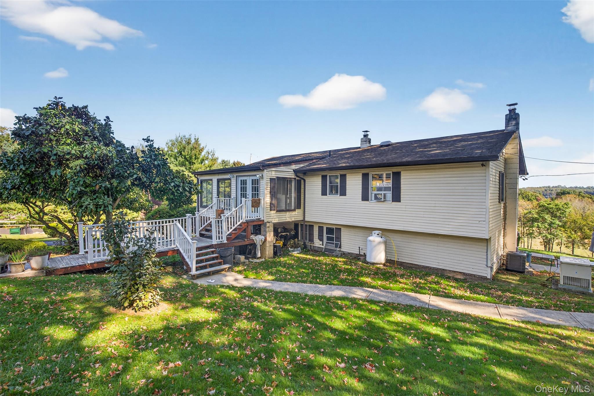 Single Family Mount Rose Ulster County, NY 12542, MLS-923525-27