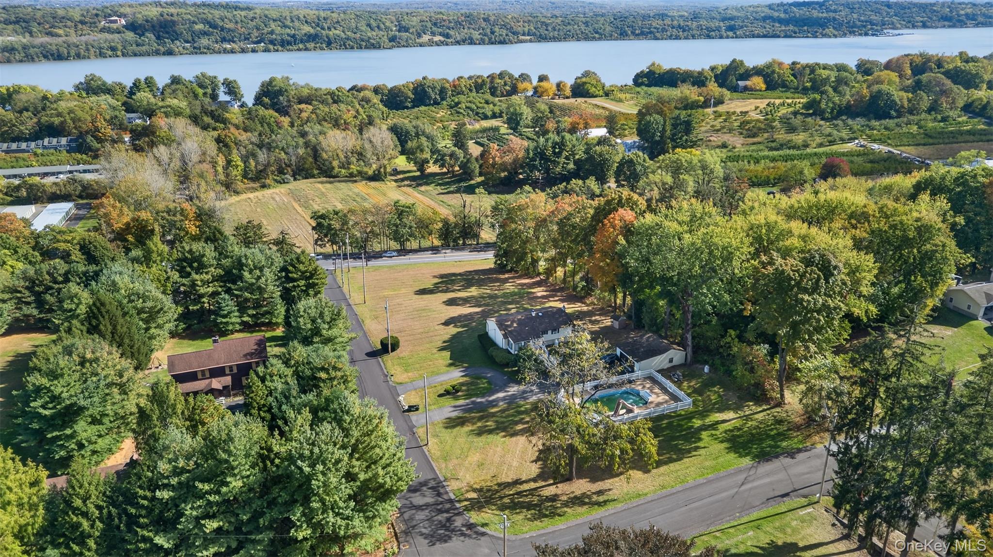 Single Family Mount Rose Ulster County, NY 12542, MLS-923525-33