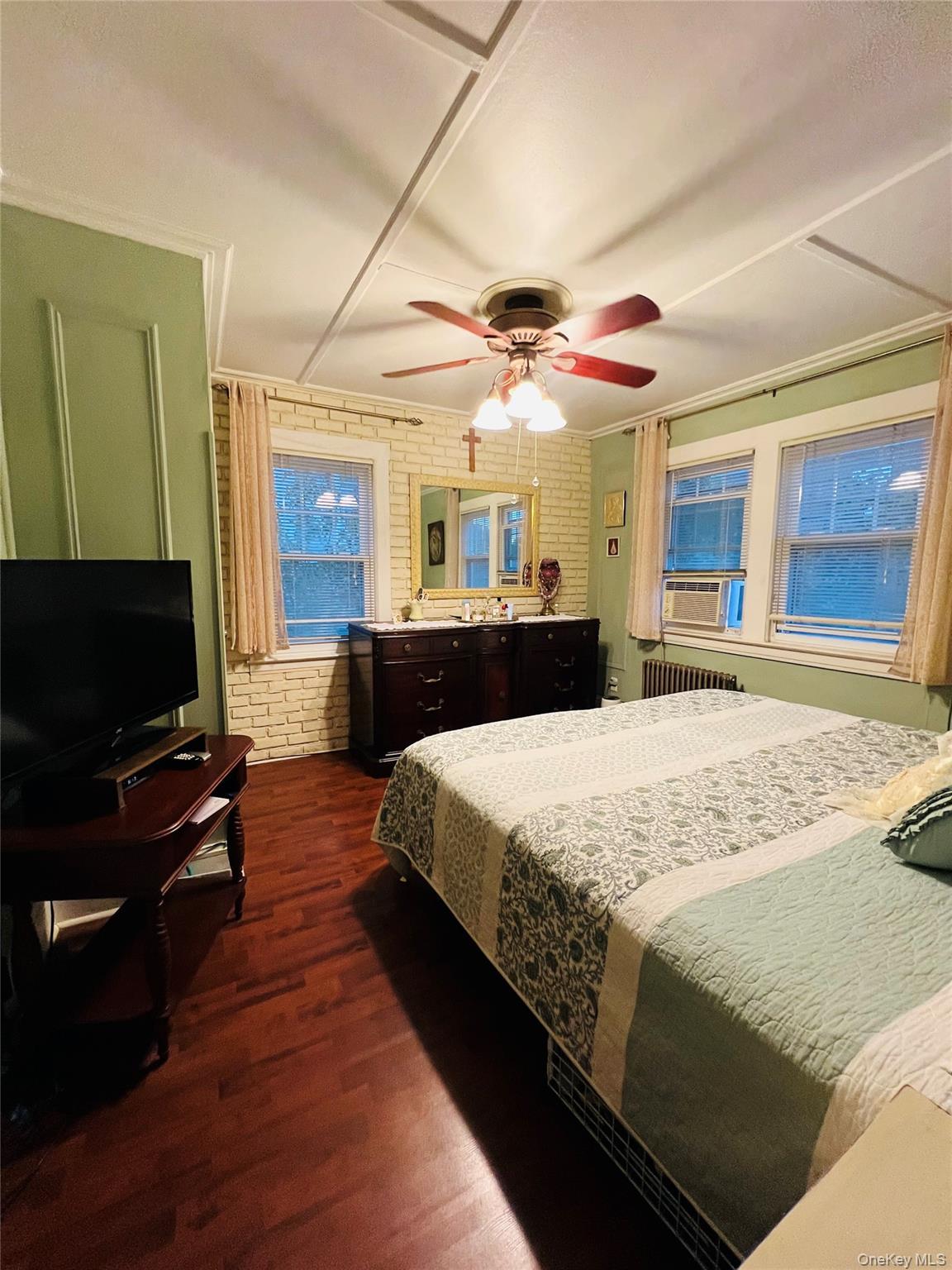 Single Family Logan Bronx, NY 10465, MLS-923527-19